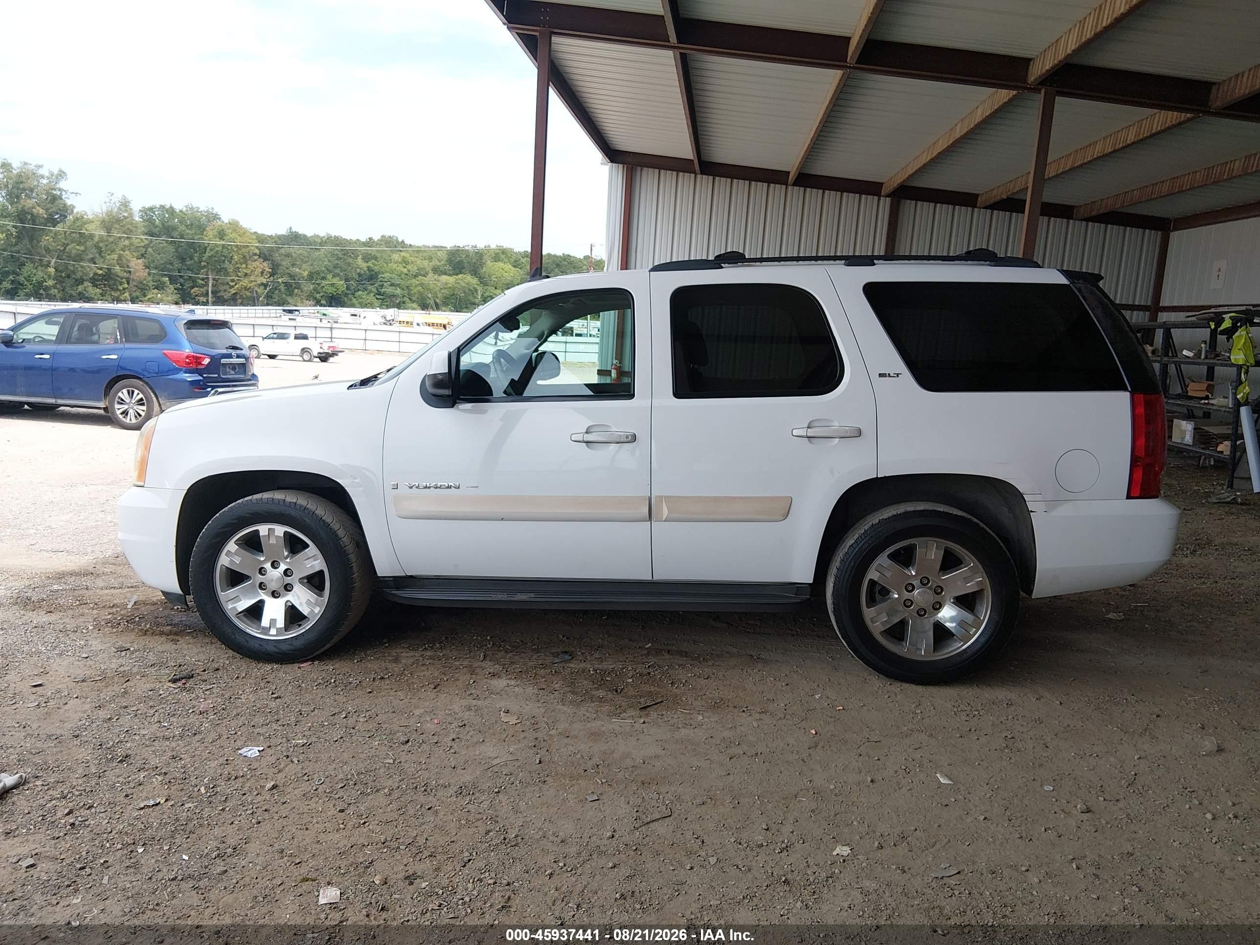2009 Gmc Yukon Slt W/4sa White vin: 1GKEC33359R204651