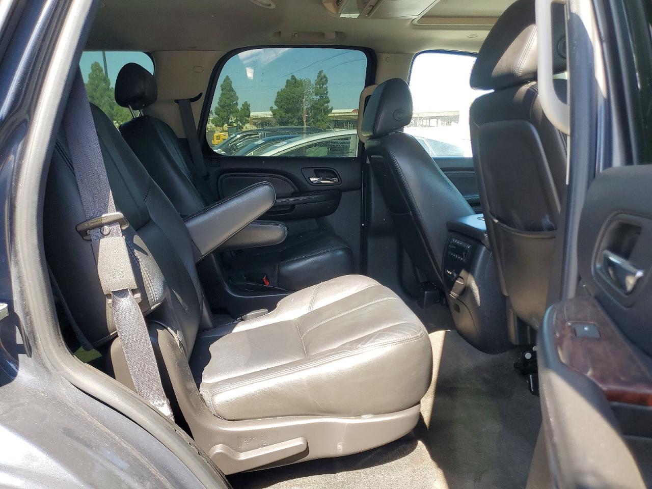 2008 Gmc Yukon Denali Blue vin: 1GKEC63848J173581