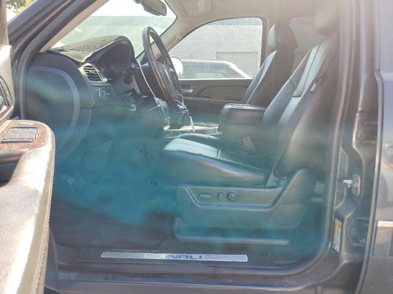 2008 Gmc Yukon Denali Blue vin: 1GKEC63848J173581