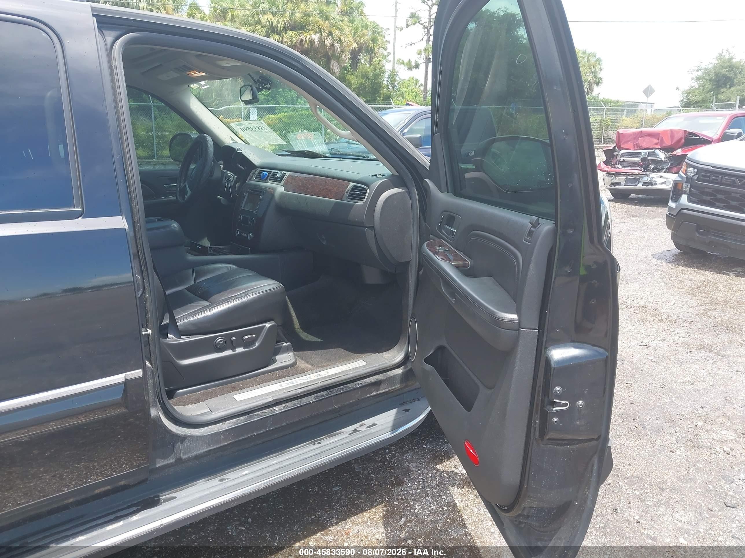 2008 Gmc Yukon Denali Black vin: 1GKEC63858J215157