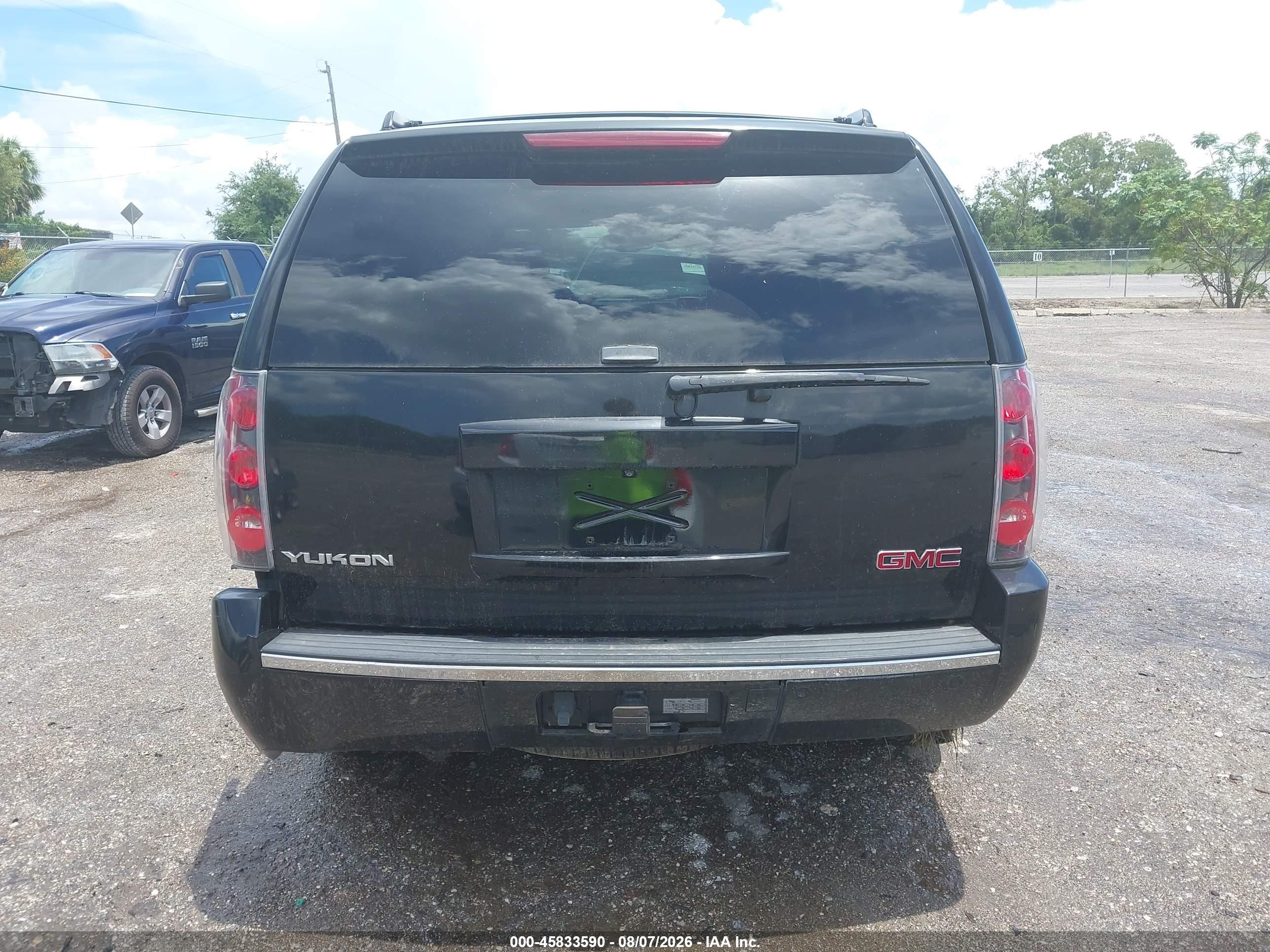 2008 Gmc Yukon Denali Black vin: 1GKEC63858J215157