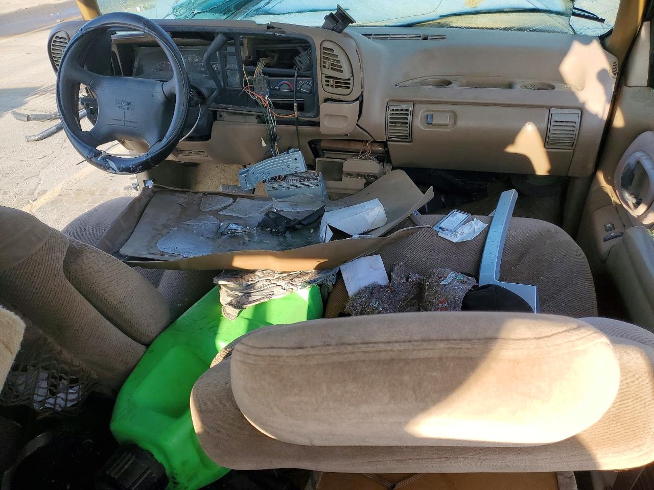 1995 Gmc Yukon Green vin: 1GKEK13K3SJ764641