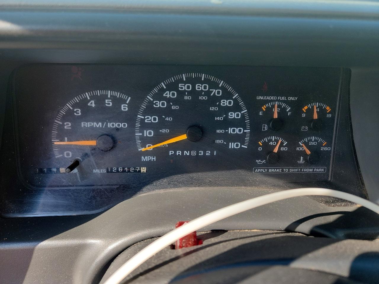1998 Gmc Yukon White vin: 1GKEK13R0WJ724262