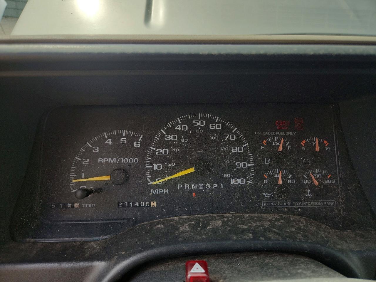 1999 Gmc Yukon Серебряный vin: 1GKEK13R2XJ701115