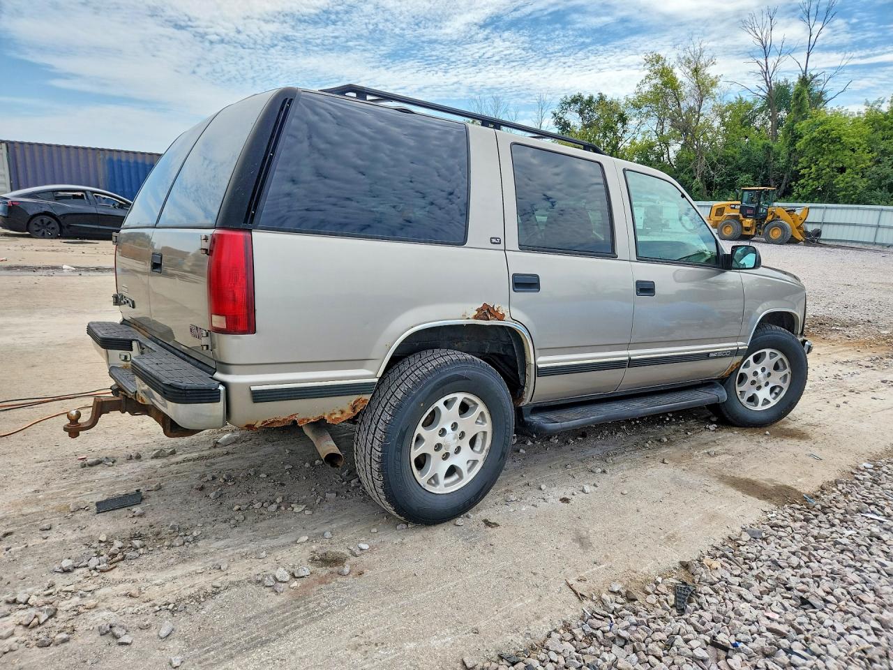 1999 Gmc Yukon Серебряный vin: 1GKEK13R2XJ701115