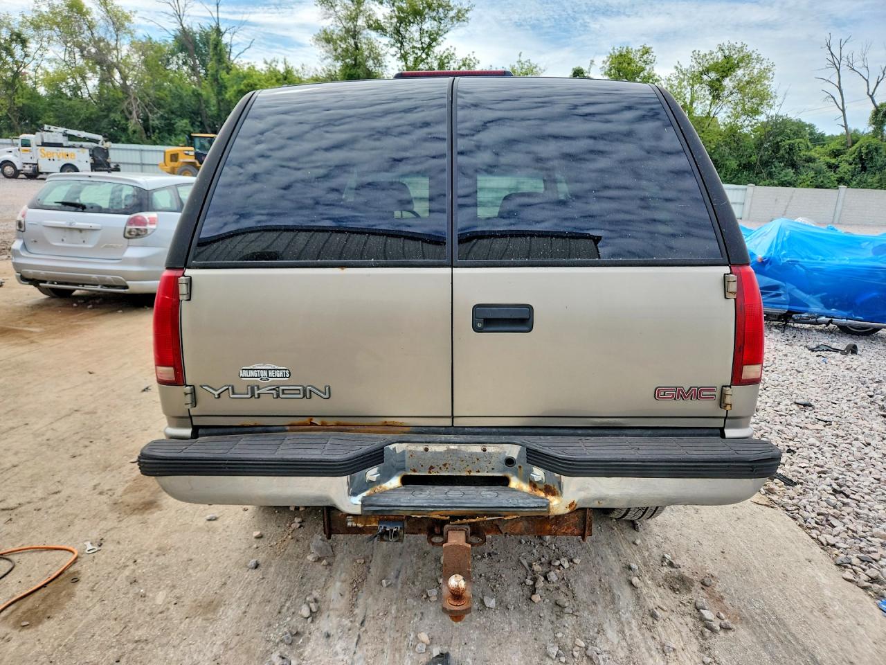 1999 Gmc Yukon Серебряный vin: 1GKEK13R2XJ701115