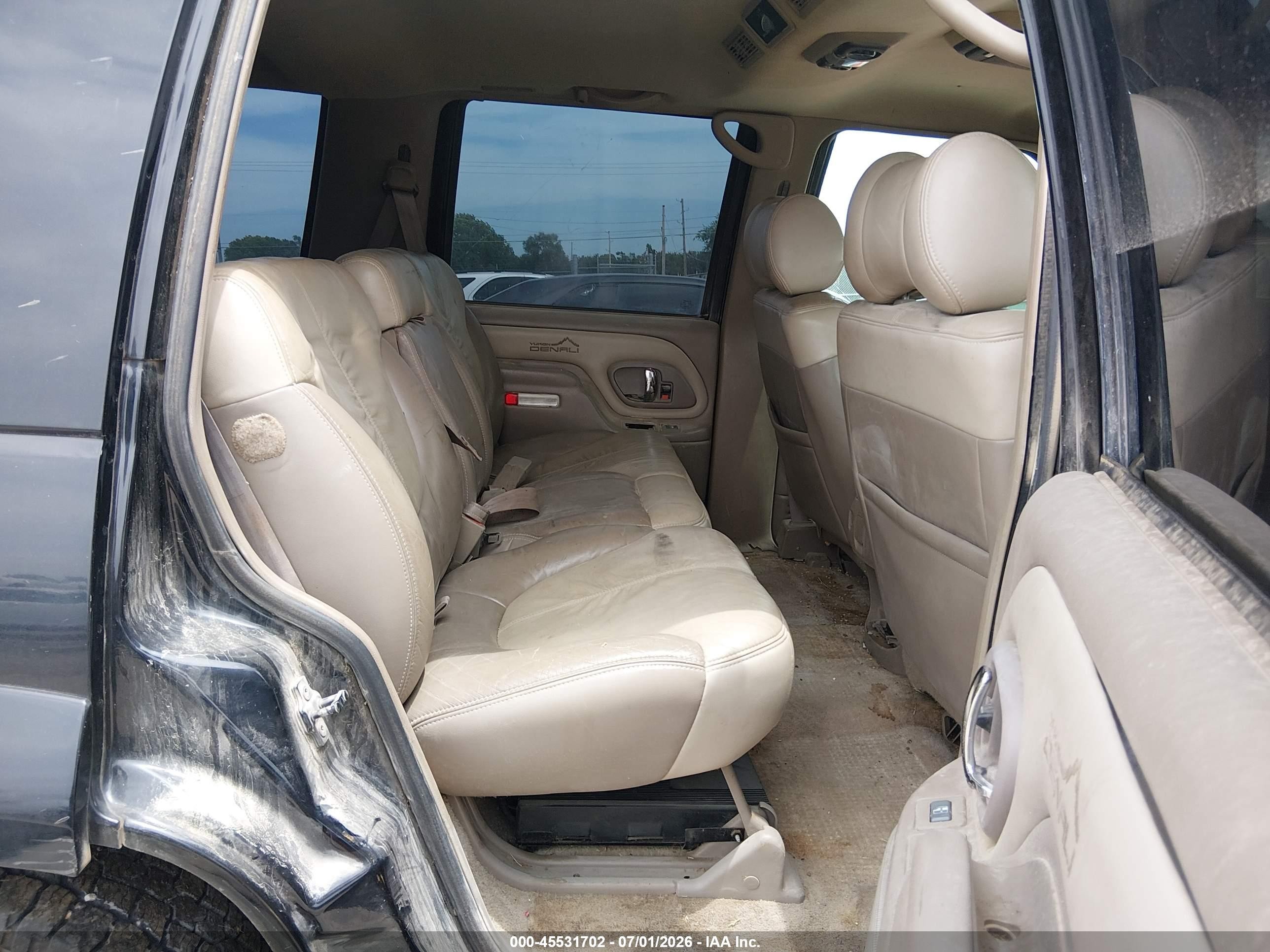 1999 Gmc Denali Black vin: 1GKEK13R2XR907519