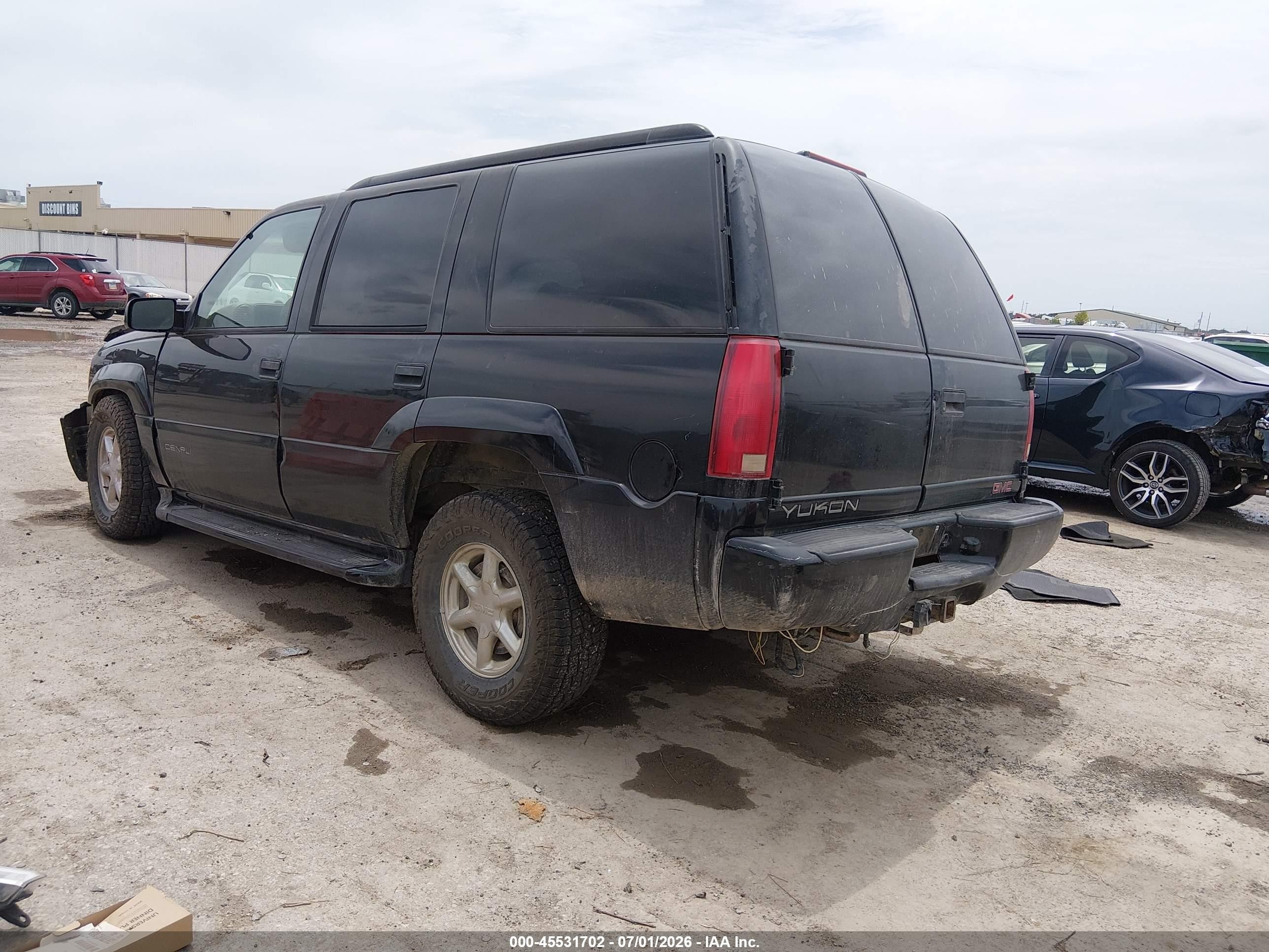 1999 Gmc Denali Black vin: 1GKEK13R2XR907519
