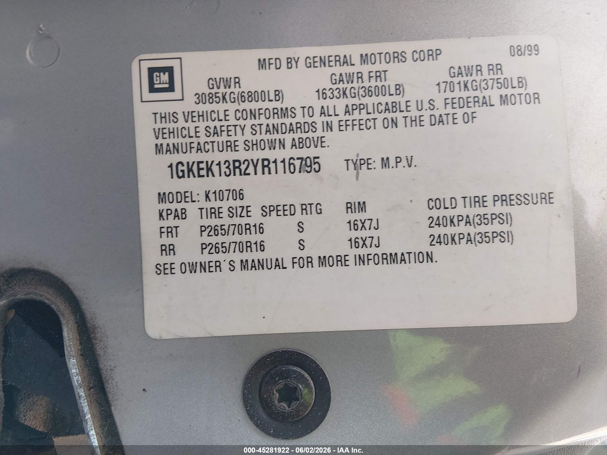 2000 Gmc Yukon Denali   Серебряный vin: 1GKEK13R2YR116795