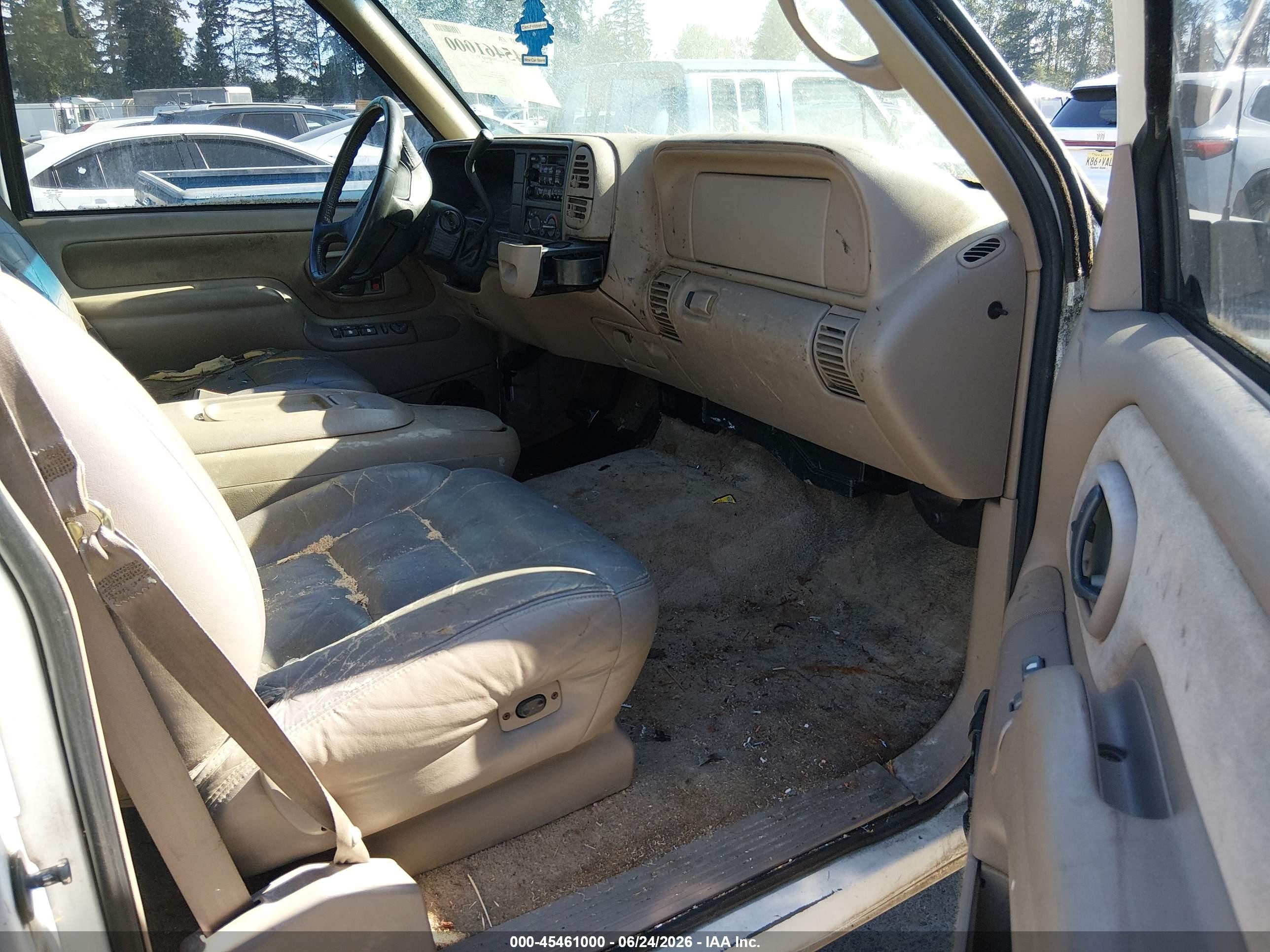 1997 Gmc Yukon Slt Cmi Белый vin: 1GKEK13R4VJ742696