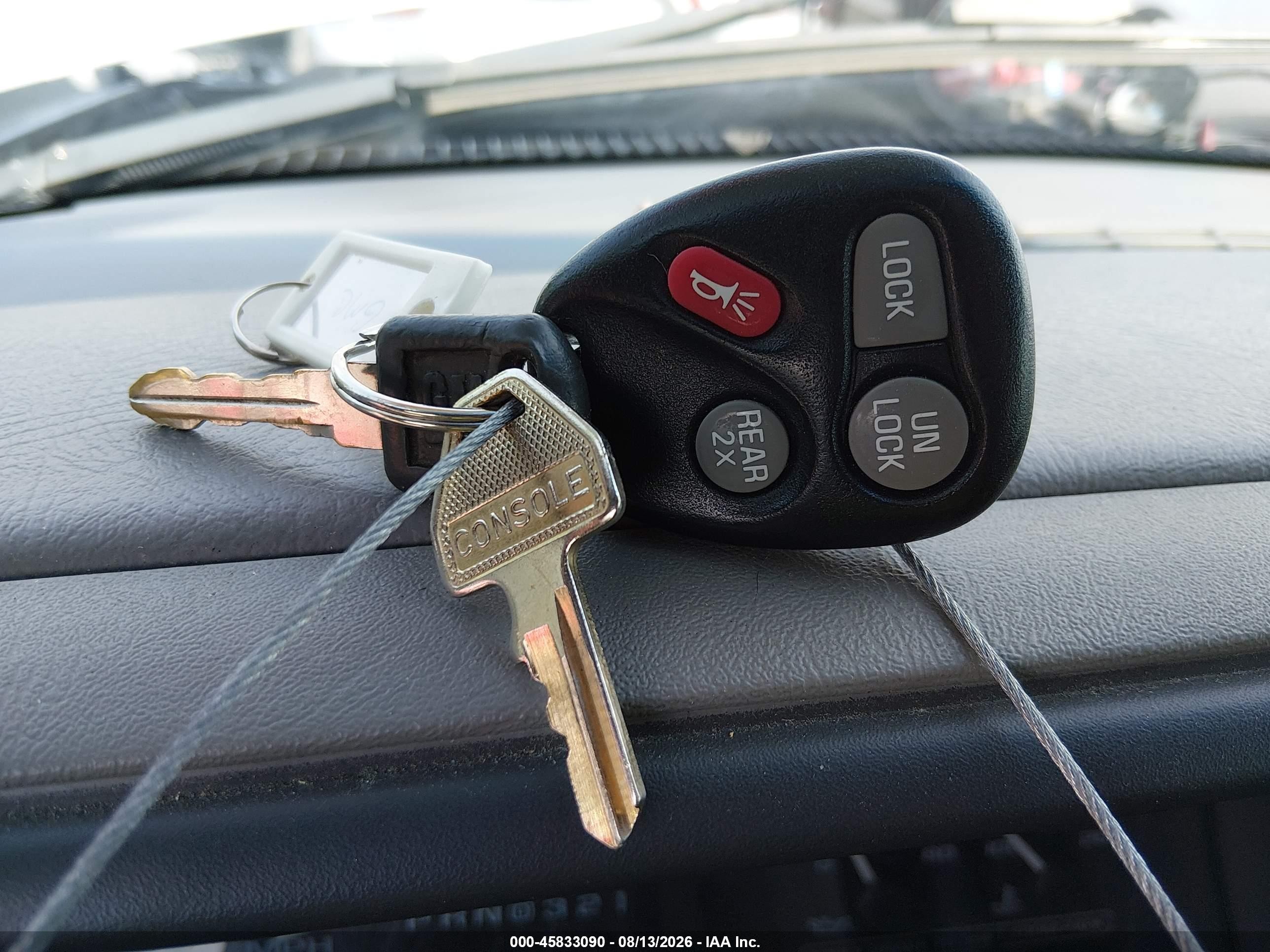 2000 Gmc Yukon Denali   Серебряный vin: 1GKEK13R6YR118064