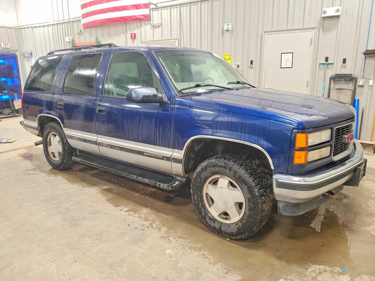 1997 Gmc Yukon Blue vin: 1GKEK13R7VJ742367