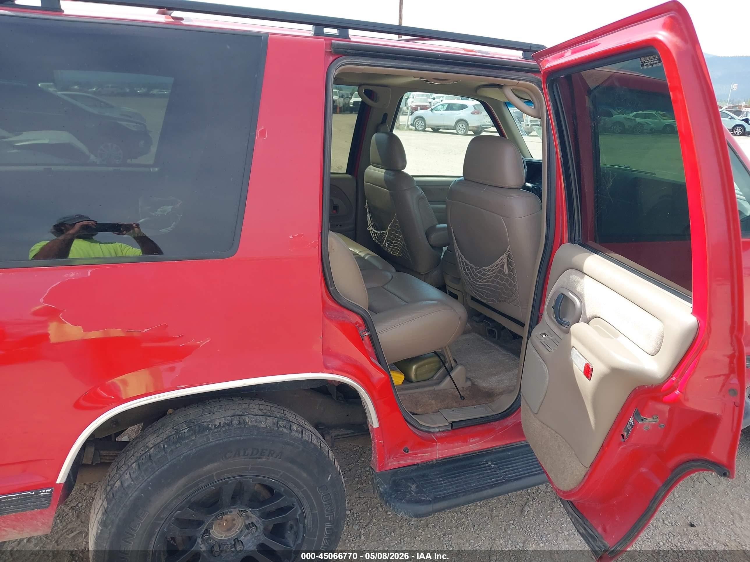 1999 Gmc Yukon Slt Cmi Red vin: 1GKEK13R7XR504281