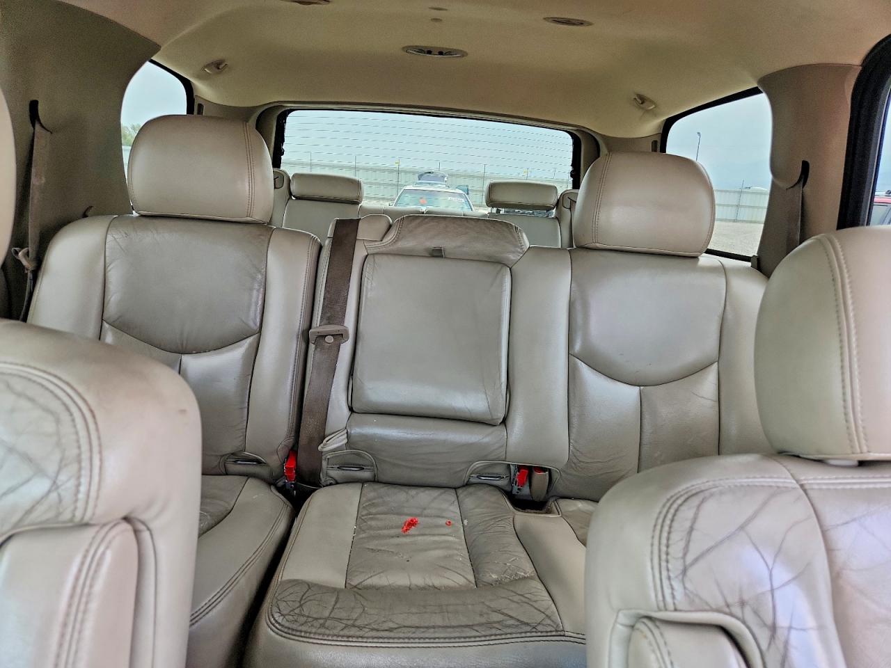 2004 Gmc Yukon Black vin: 1GKEK13T34J260828