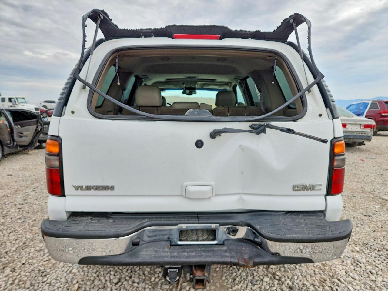 2004 Gmc Yukon White vin: 1GKEK13T54J175263