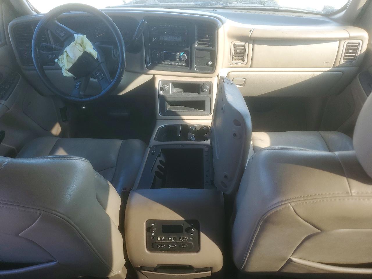 2005 Gmc Yukon White vin: 1GKEK13TX5J201003