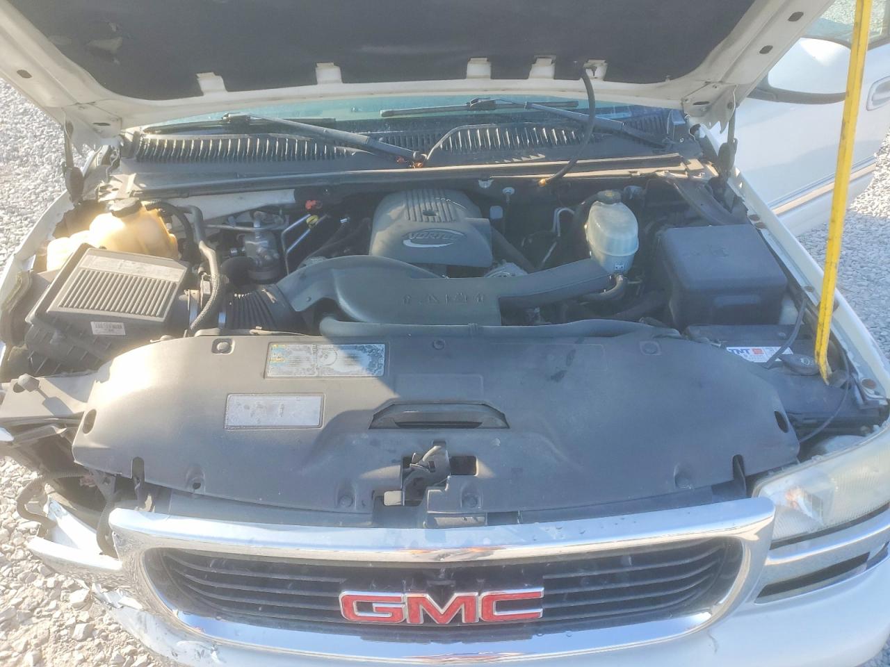 2005 Gmc Yukon White vin: 1GKEK13TX5J201003