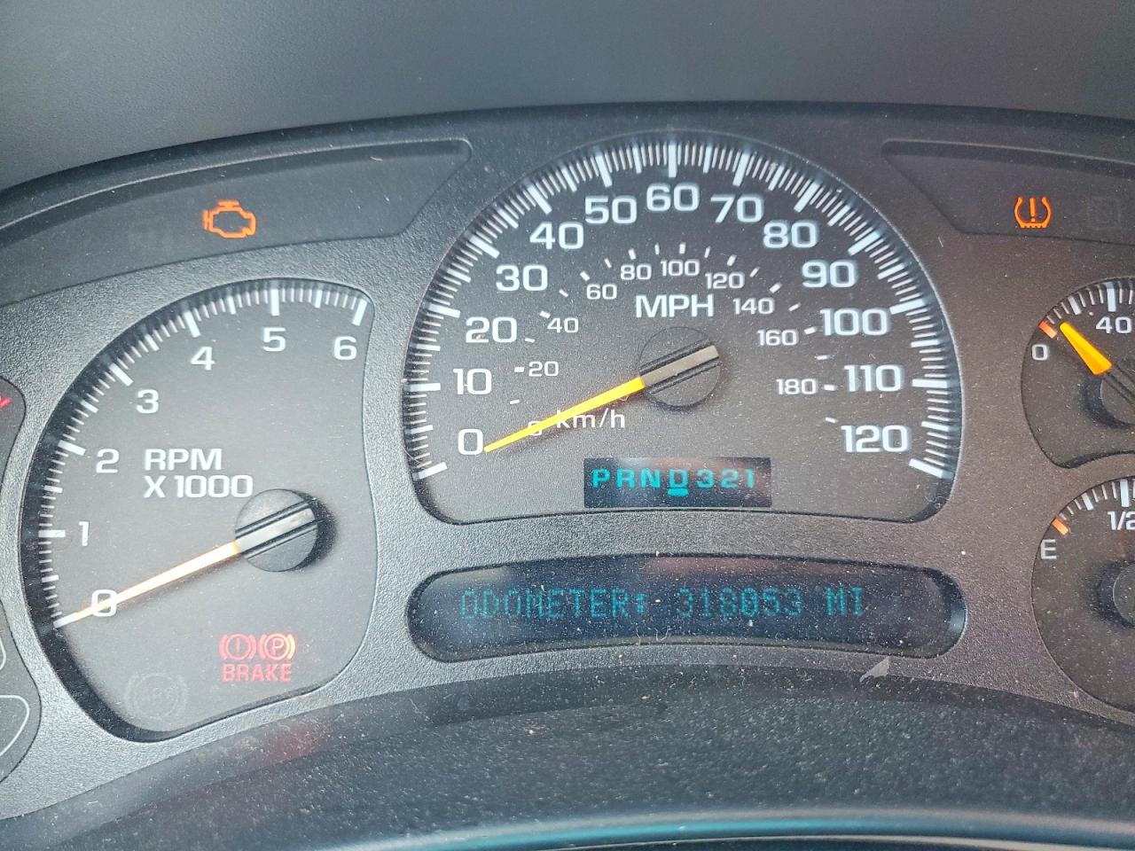 2005 Gmc Yukon White vin: 1GKEK13TX5J201003