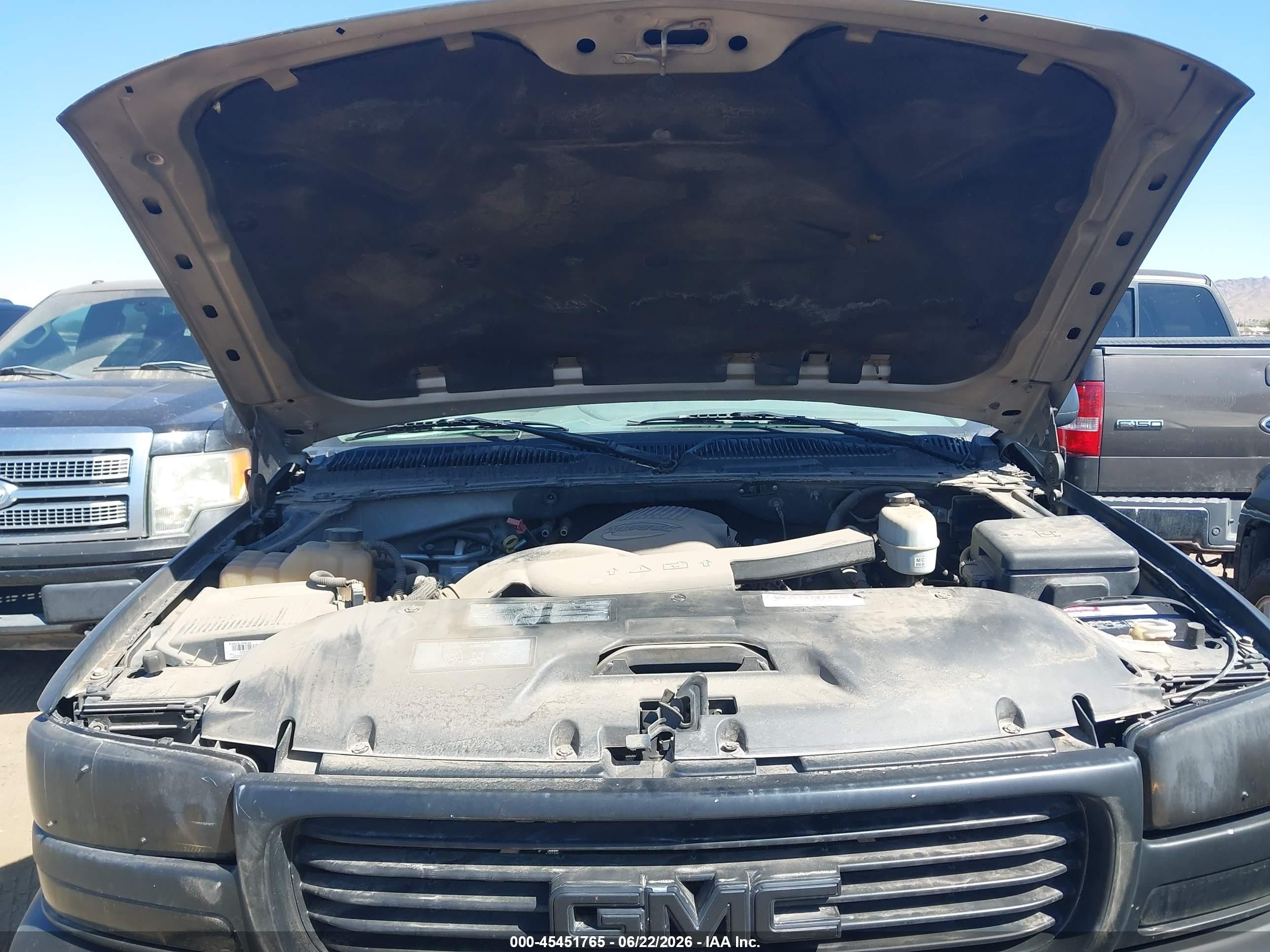 2005 Gmc Yukon Sle Черный vin: 1GKEK13V15R102430