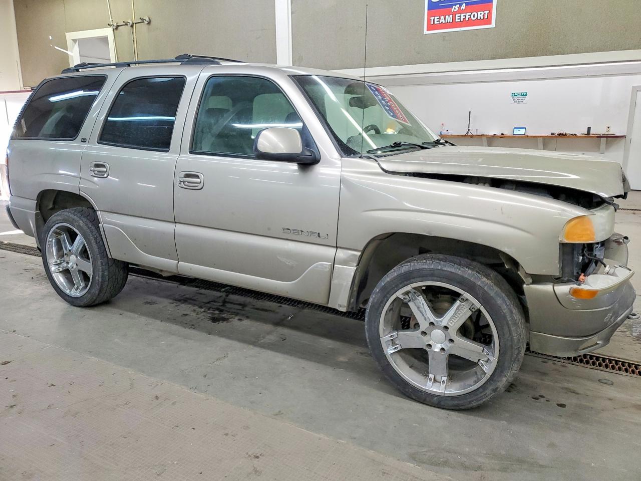 2002 Gmc Yukon Tan vin: 1GKEK13VX2R117374