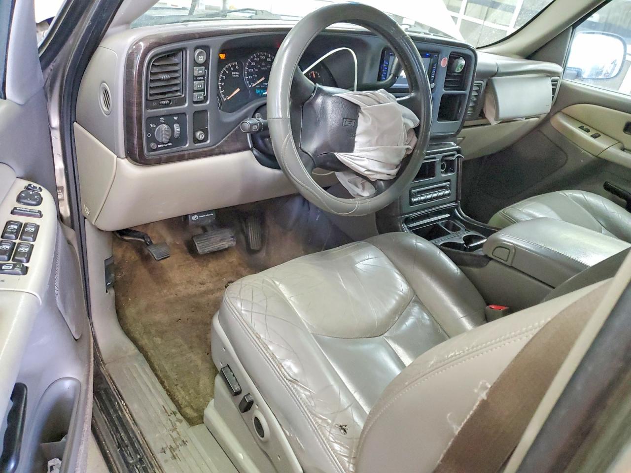 2002 Gmc Yukon Tan vin: 1GKEK13VX2R117374