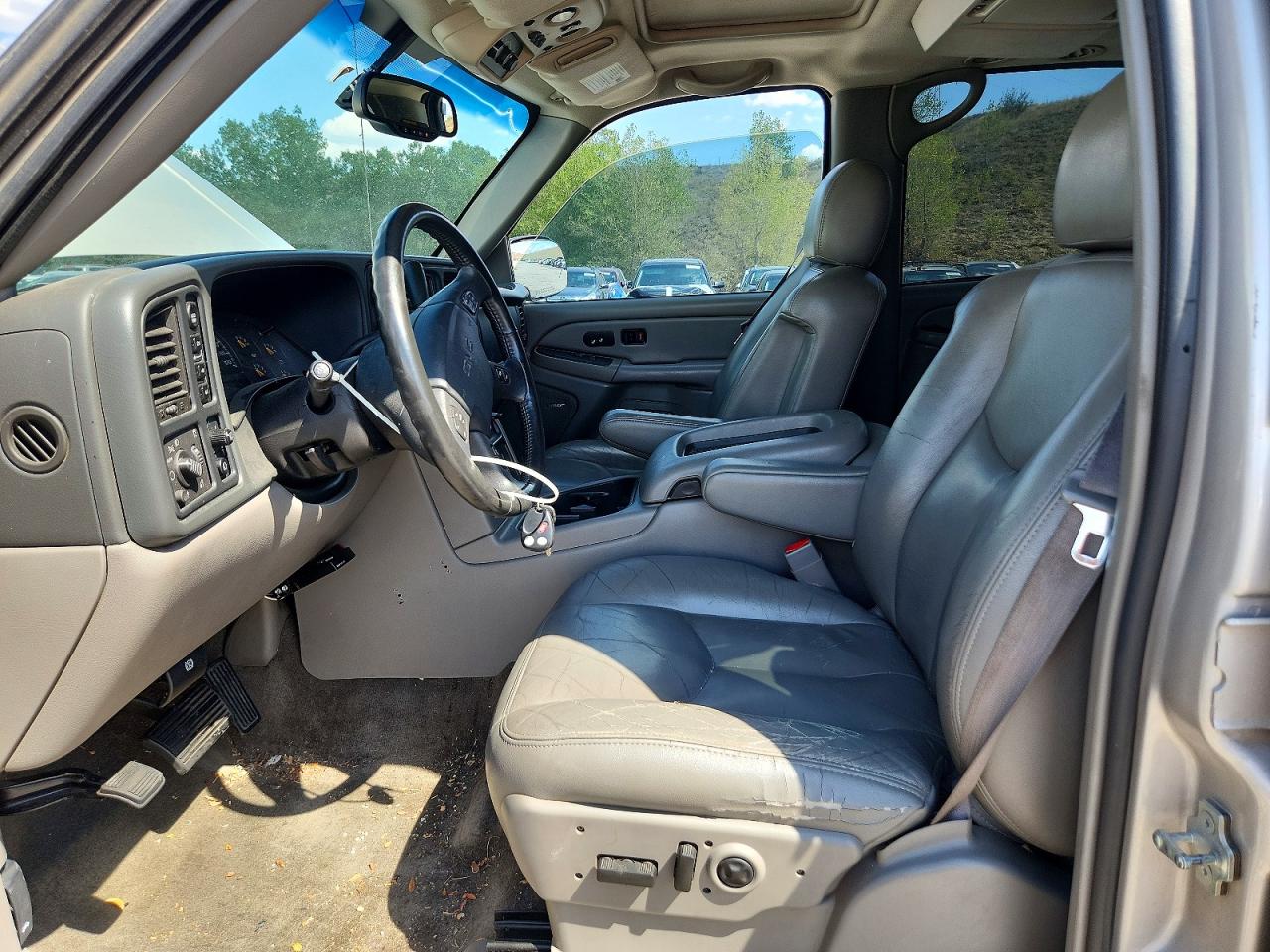 2004 Gmc Yukon Beige vin: 1GKEK13Z14R224657