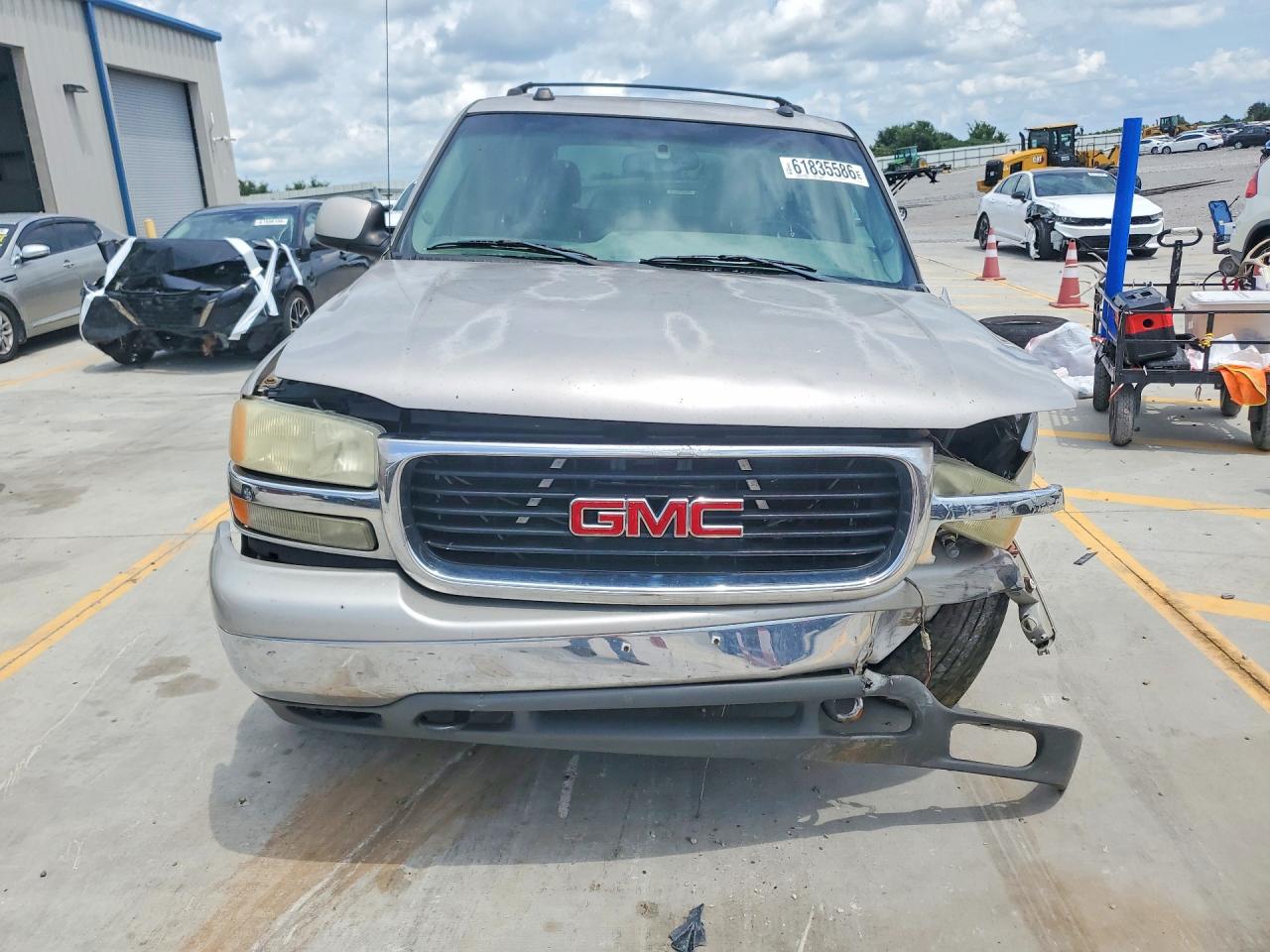 2004 Gmc Yukon Silver vin: 1GKEK13Z24J187892