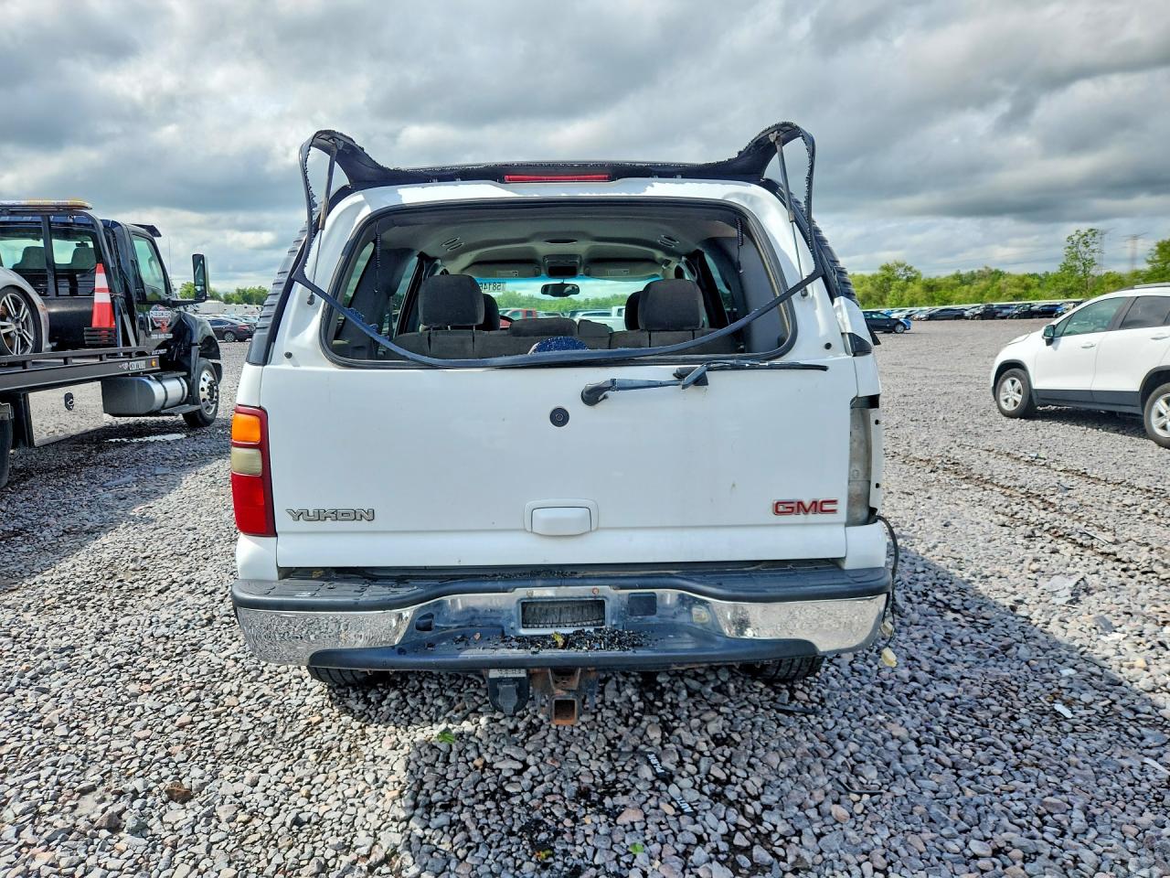 2003 Gmc Yukon White vin: 1GKEK13Z93R183337