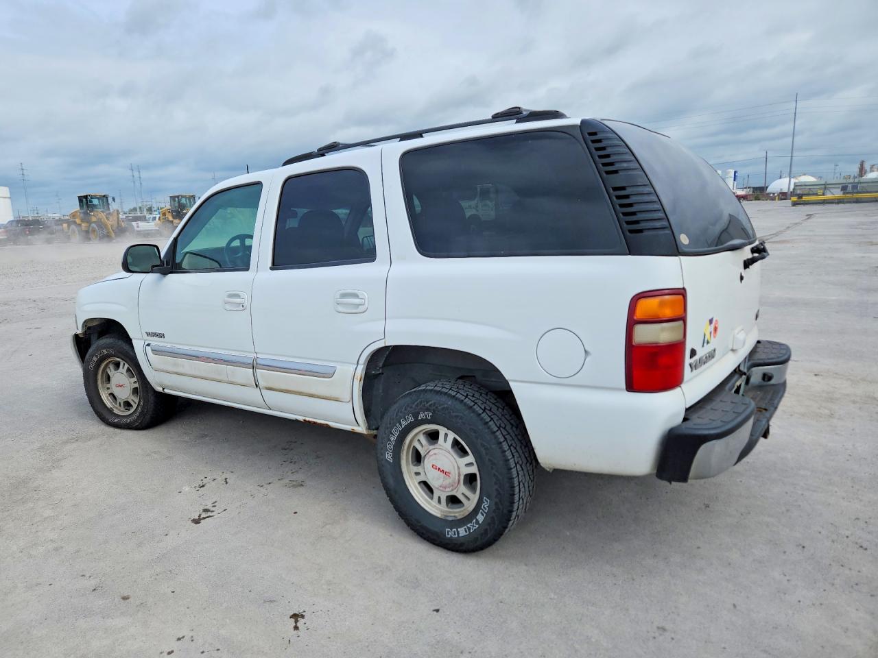 2002 Gmc Yukon White vin: 1GKEK13ZX2R304570