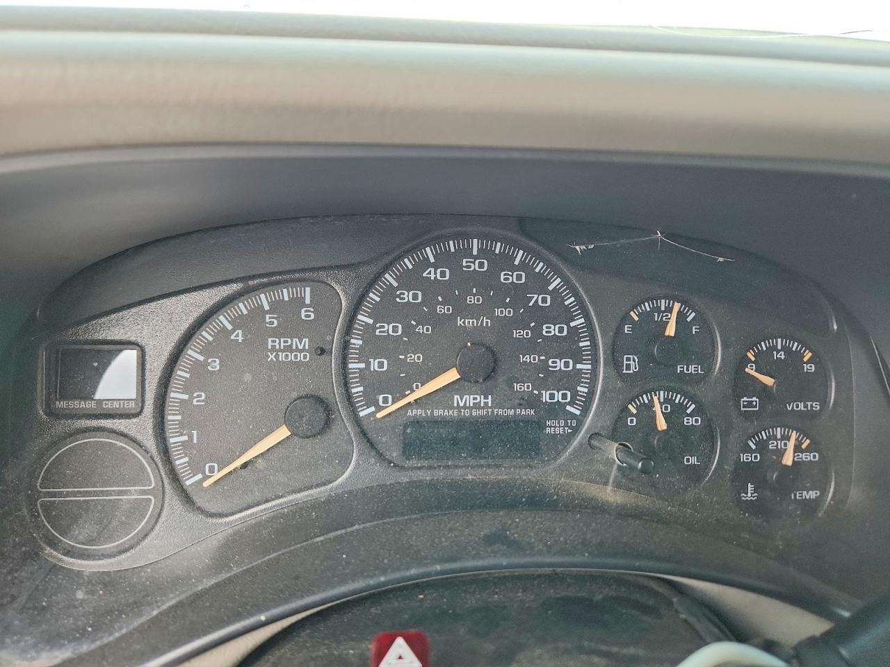 2002 Gmc Yukon White vin: 1GKEK13ZX2R304570