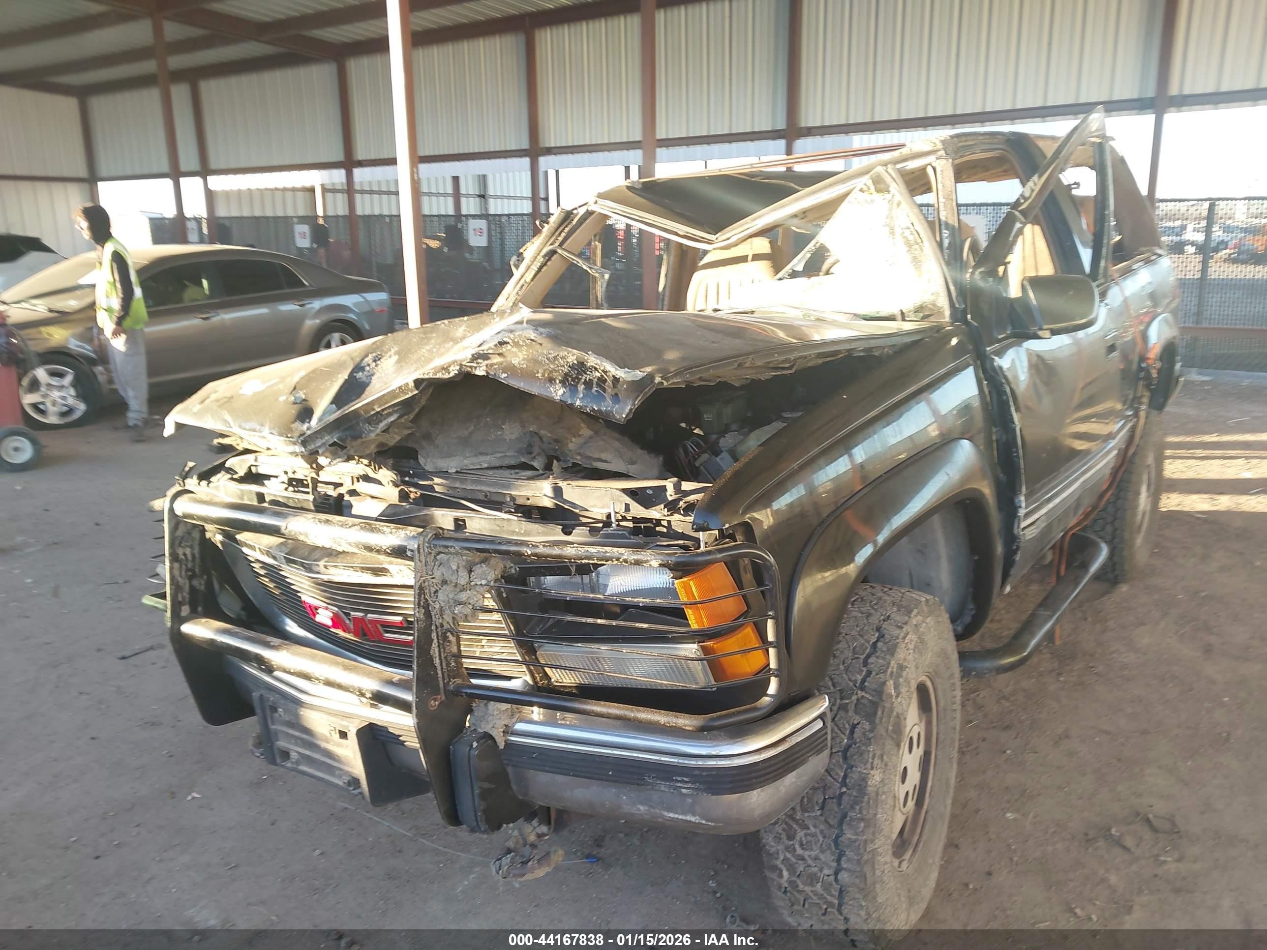 1992 Gmc Yukon   Black vin: 1GKEK18K2NJ705013