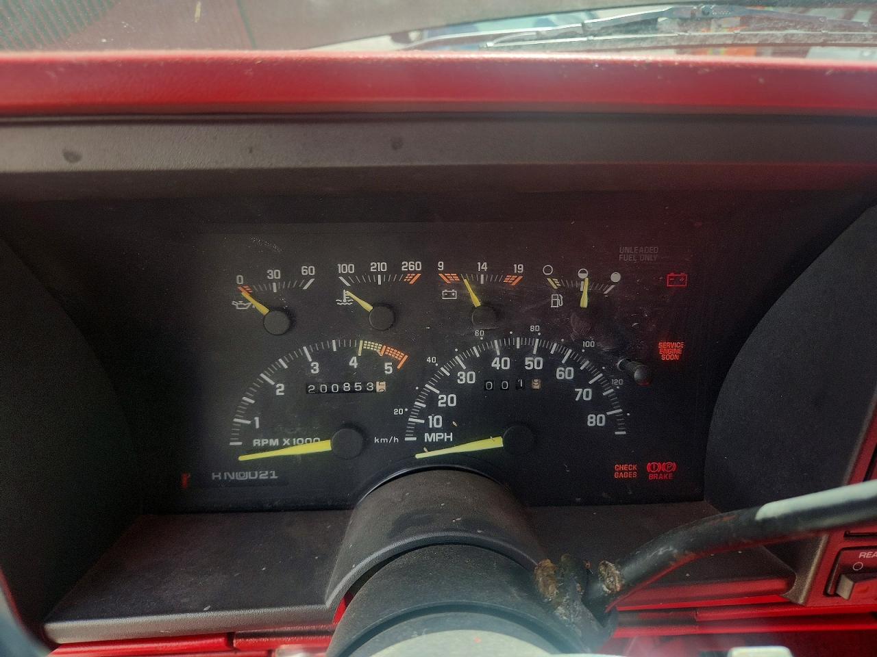 1993 Gmc Yukon White vin: 1GKEK18K2PJ719772