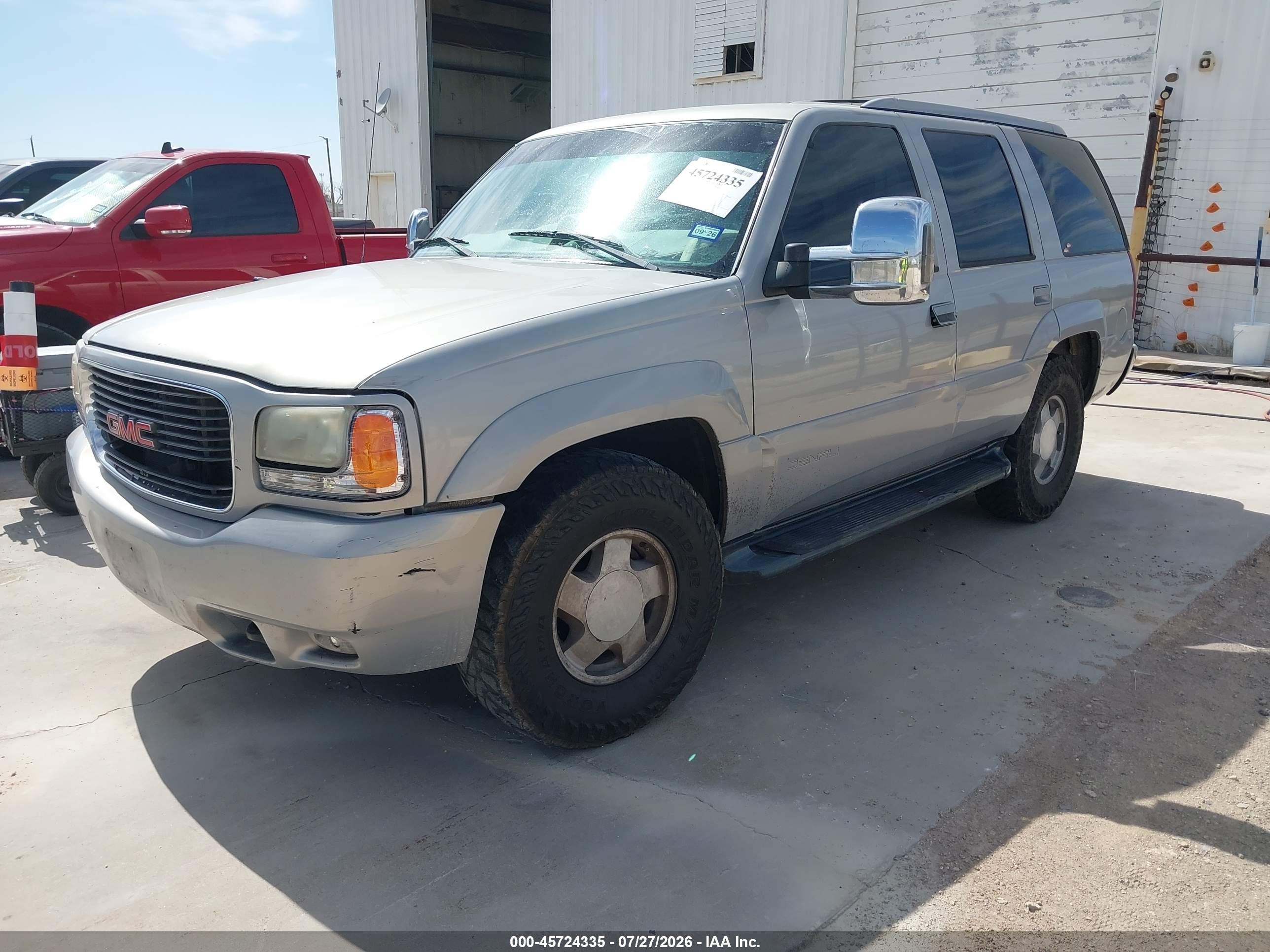 2000 Gmc Yukon Denali   Silver vin: 1GKEK63R7YR223371