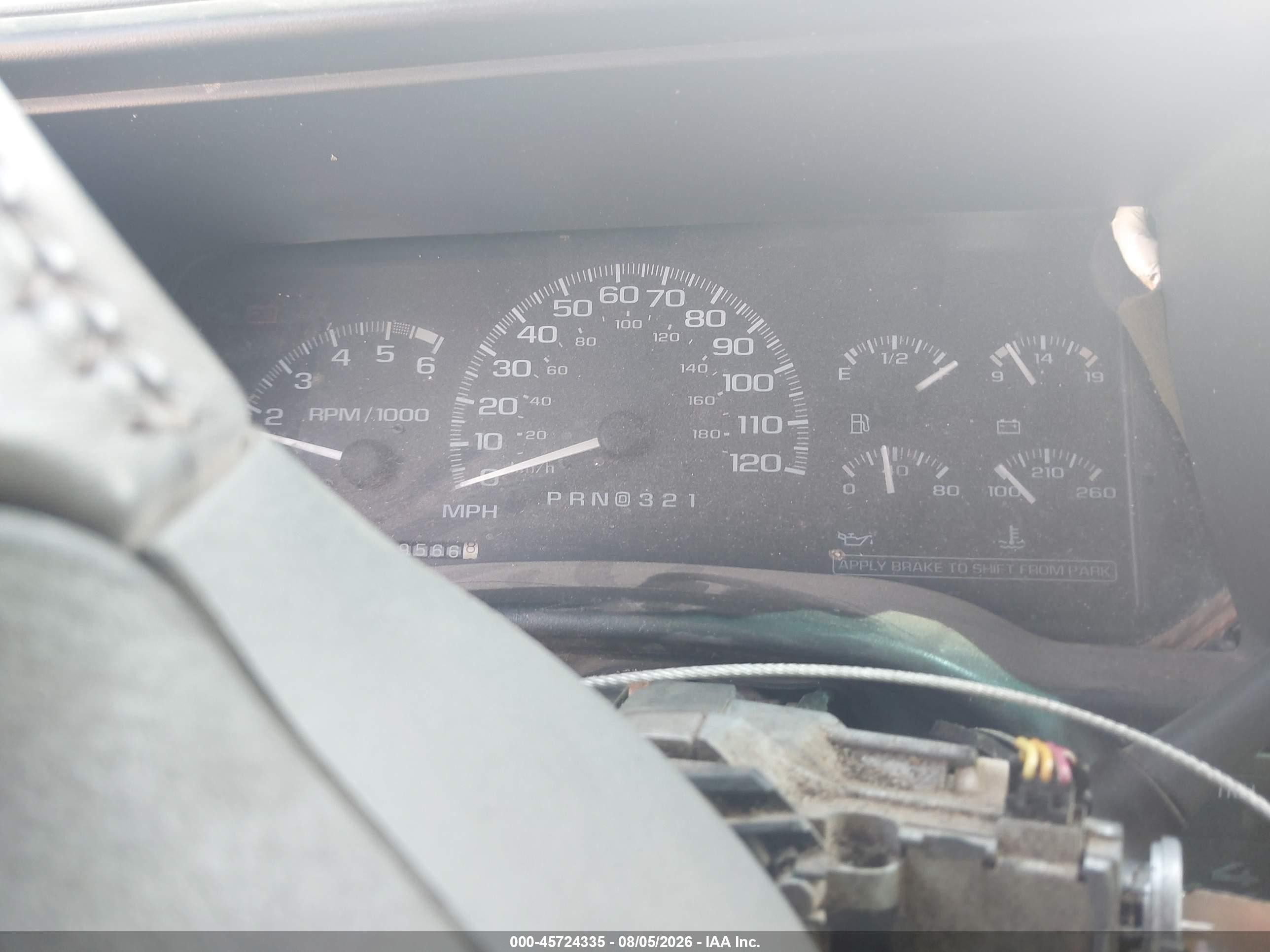 2000 Gmc Yukon Denali   Silver vin: 1GKEK63R7YR223371