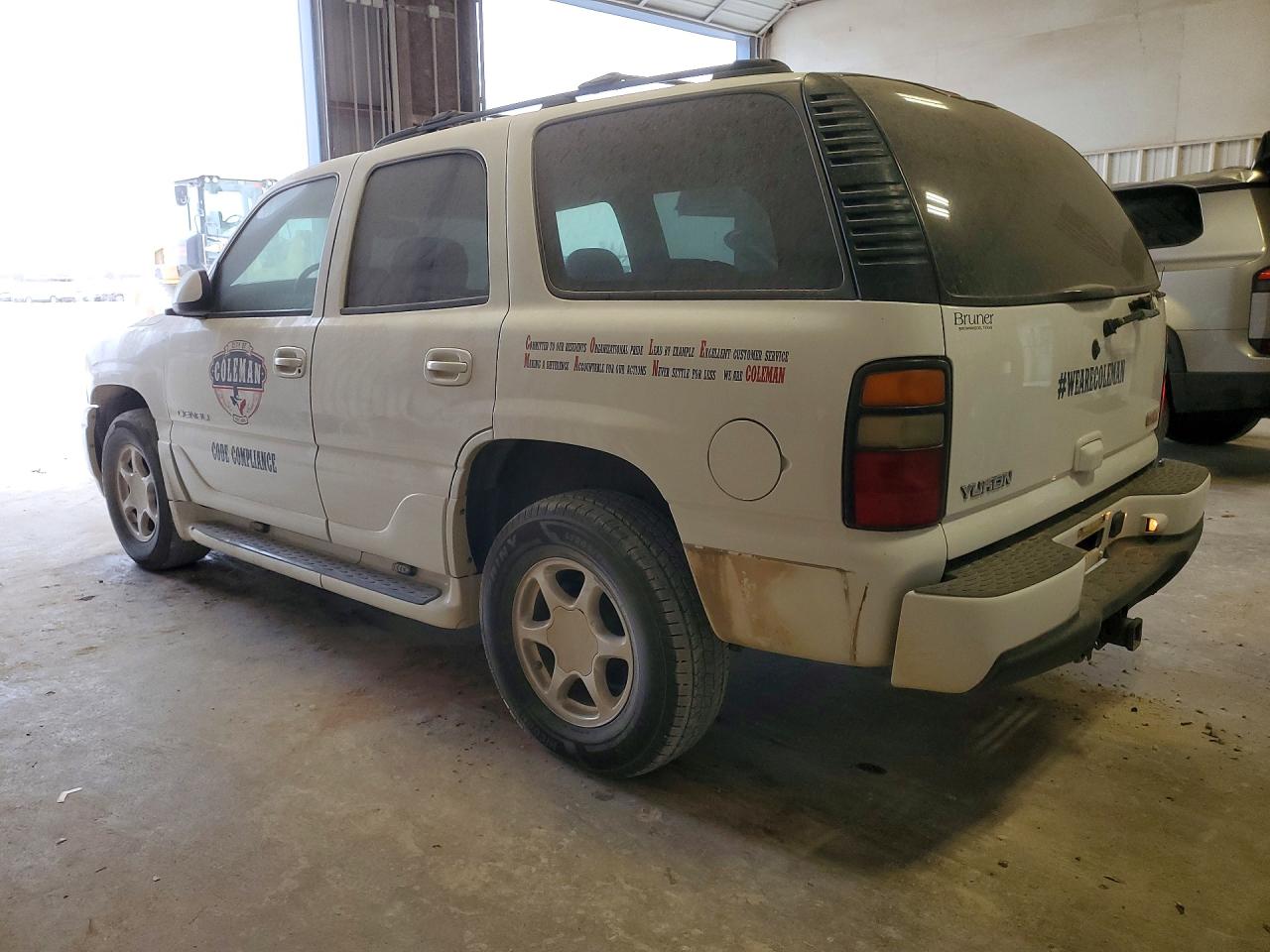 2004 Gmc Yukon Denali White vin: 1GKEK63U04J148252