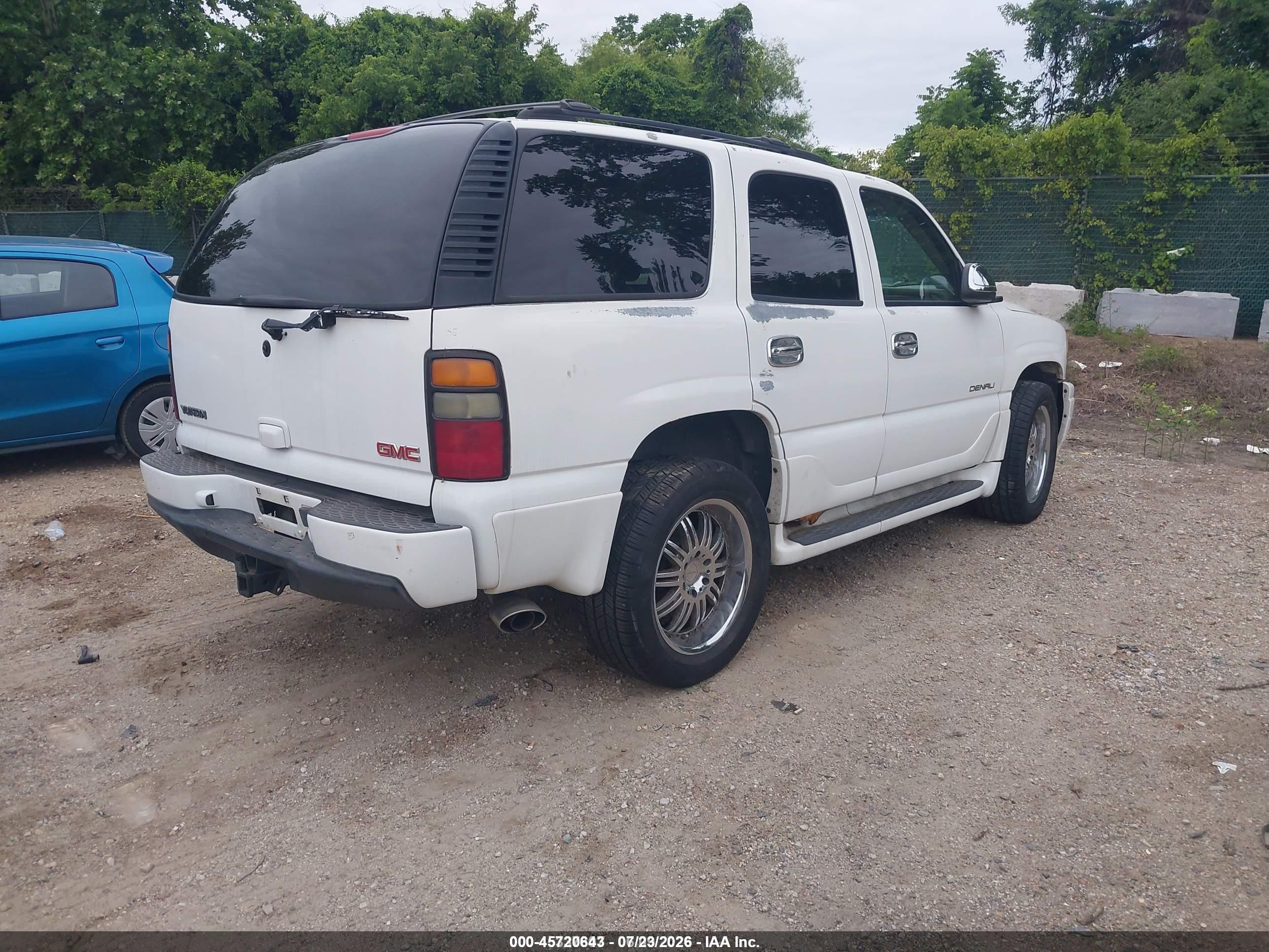 2004 Gmc Yukon Denali White vin: 1GKEK63U04J240767