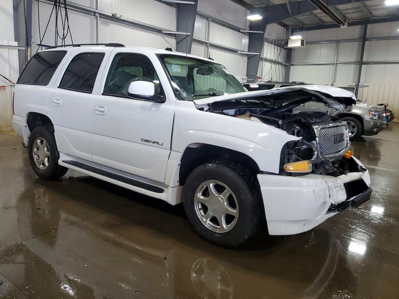 2004 Gmc Yukon Denali White vin: 1GKEK63U24J161889