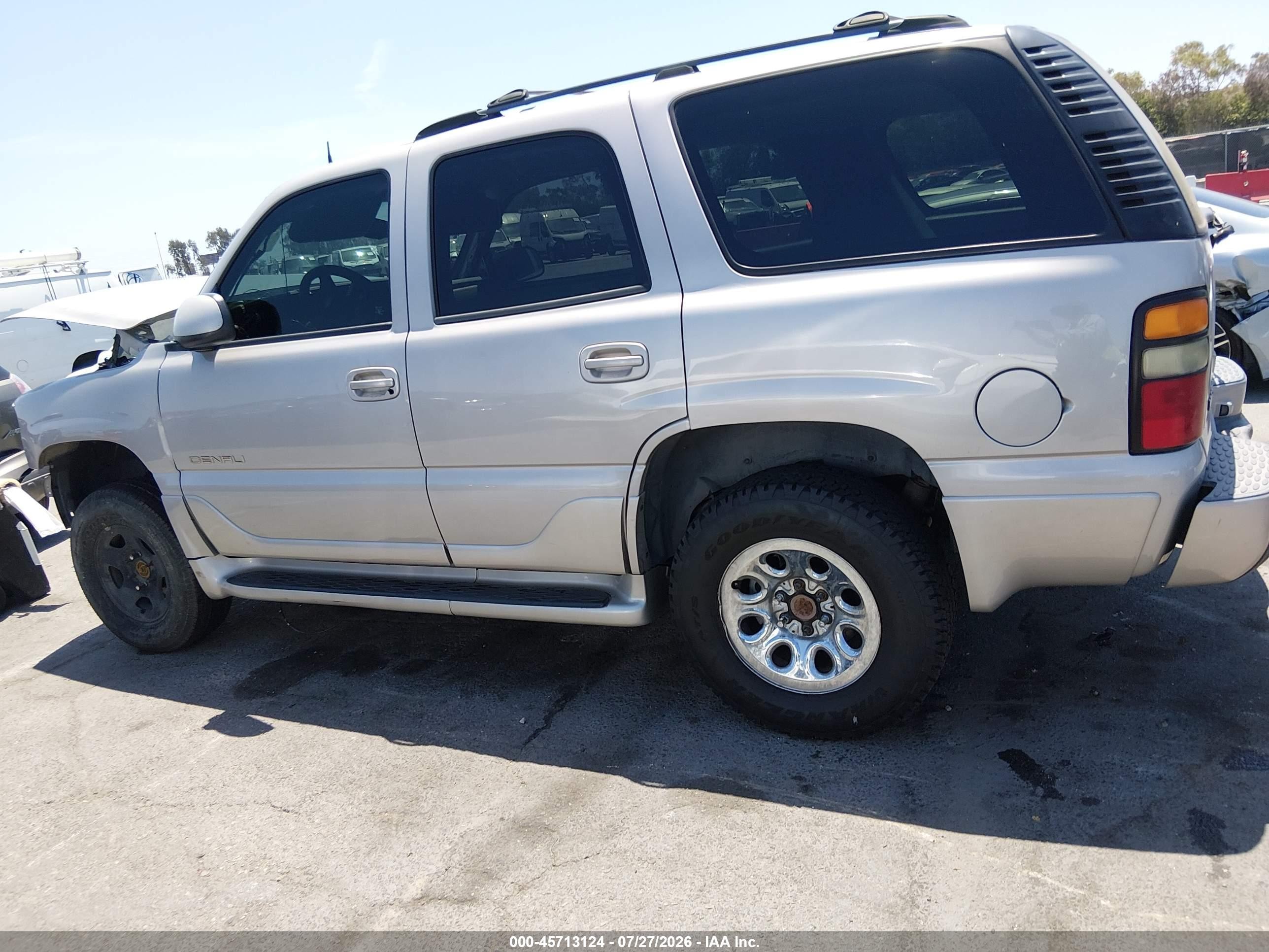 2004 Gmc Yukon Denali Champagne vin: 1GKEK63U44J164499