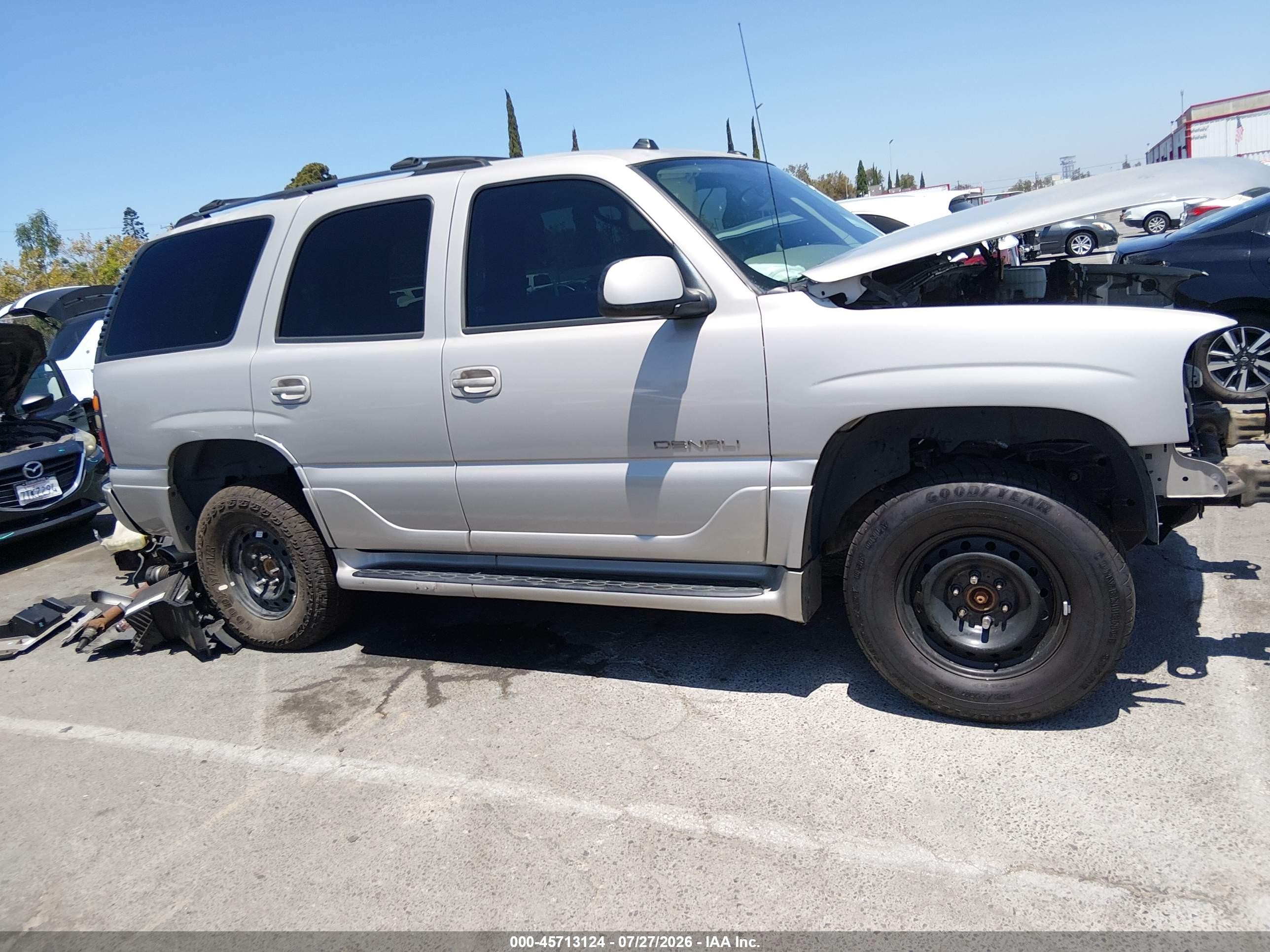 2004 Gmc Yukon Denali Champagne vin: 1GKEK63U44J164499