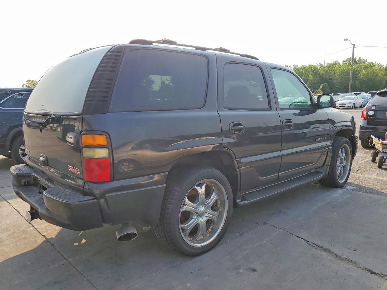 2004 Gmc Yukon Denali Серый vin: 1GKEK63U44J278633