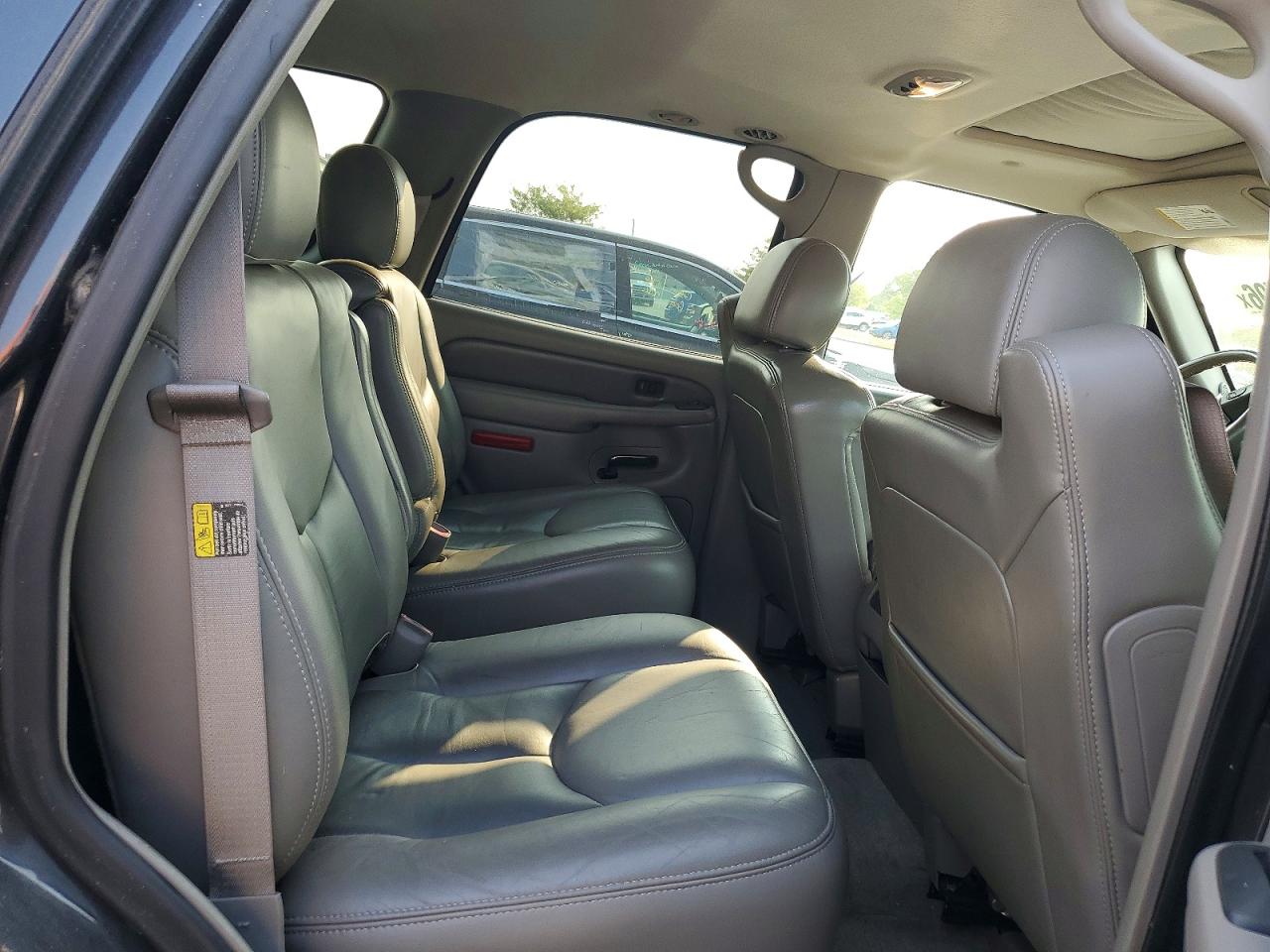 2004 Gmc Yukon Denali Серый vin: 1GKEK63U44J278633