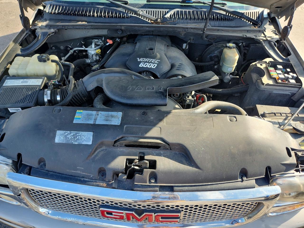 2002 Gmc Denali Gold vin: 1GKEK63U52J193376