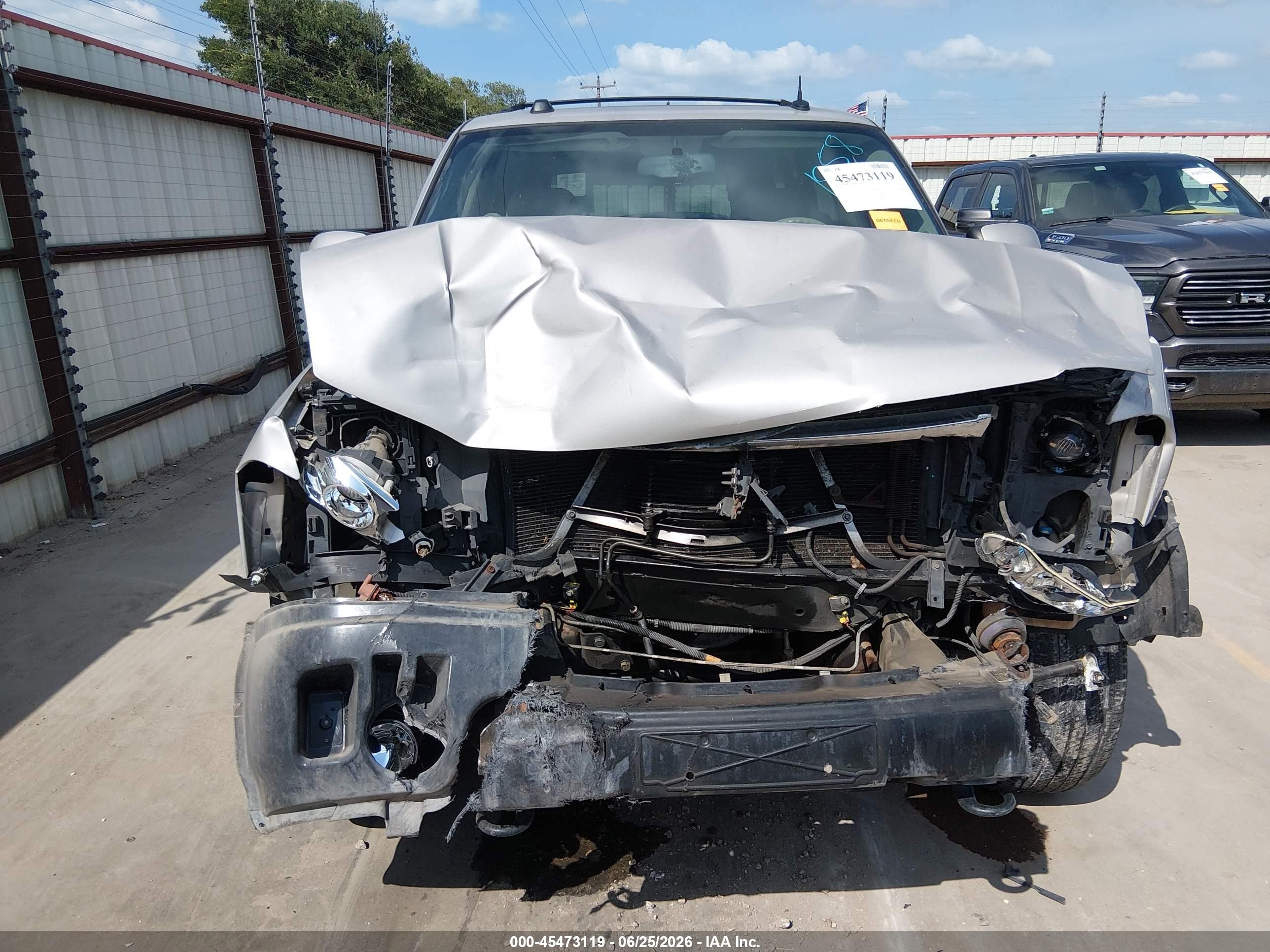 2004 Gmc Yukon Denali Champagne vin: 1GKEK63U64J201858
