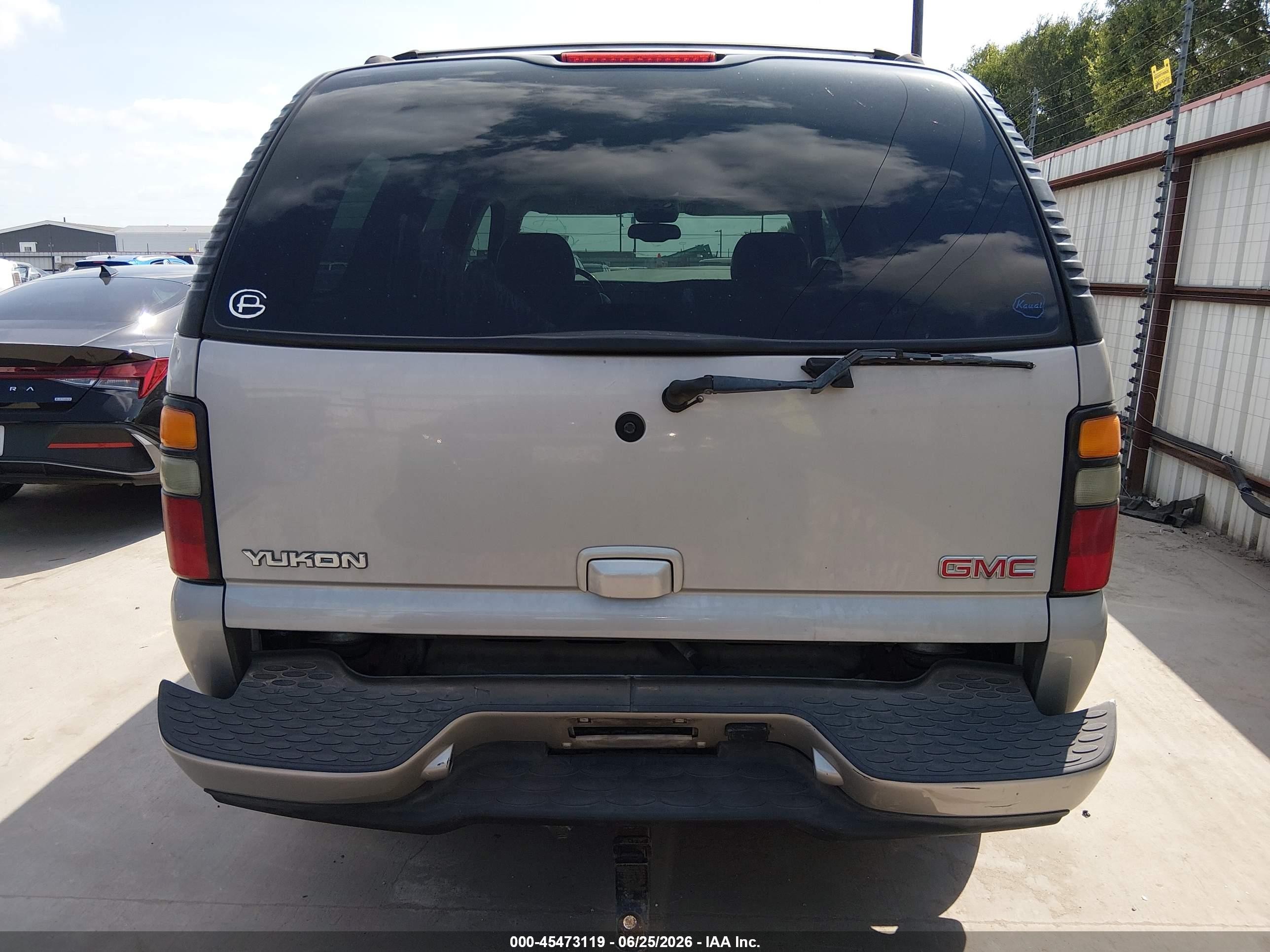 2004 Gmc Yukon Denali Champagne vin: 1GKEK63U64J201858