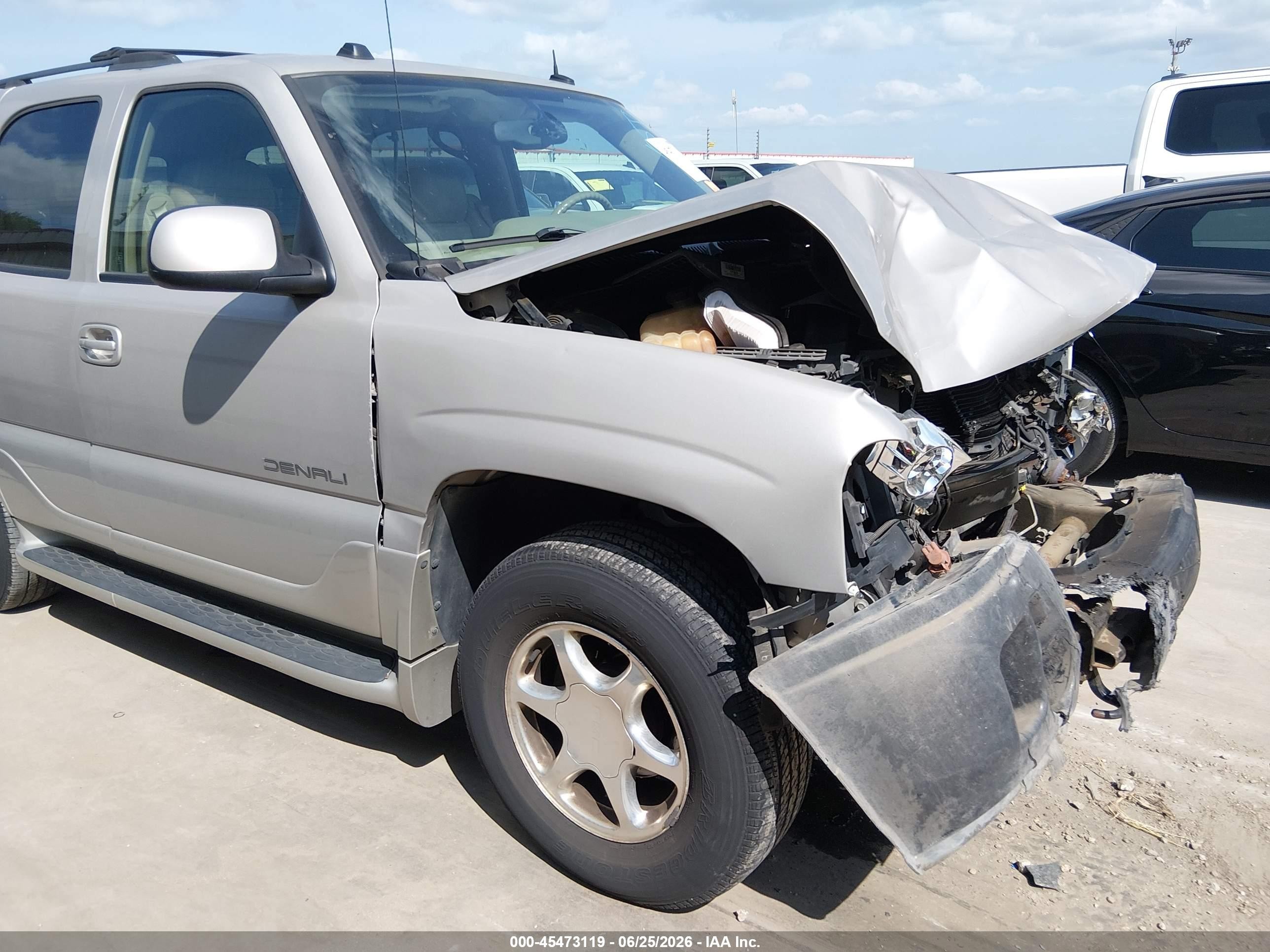 2004 Gmc Yukon Denali Champagne vin: 1GKEK63U64J201858