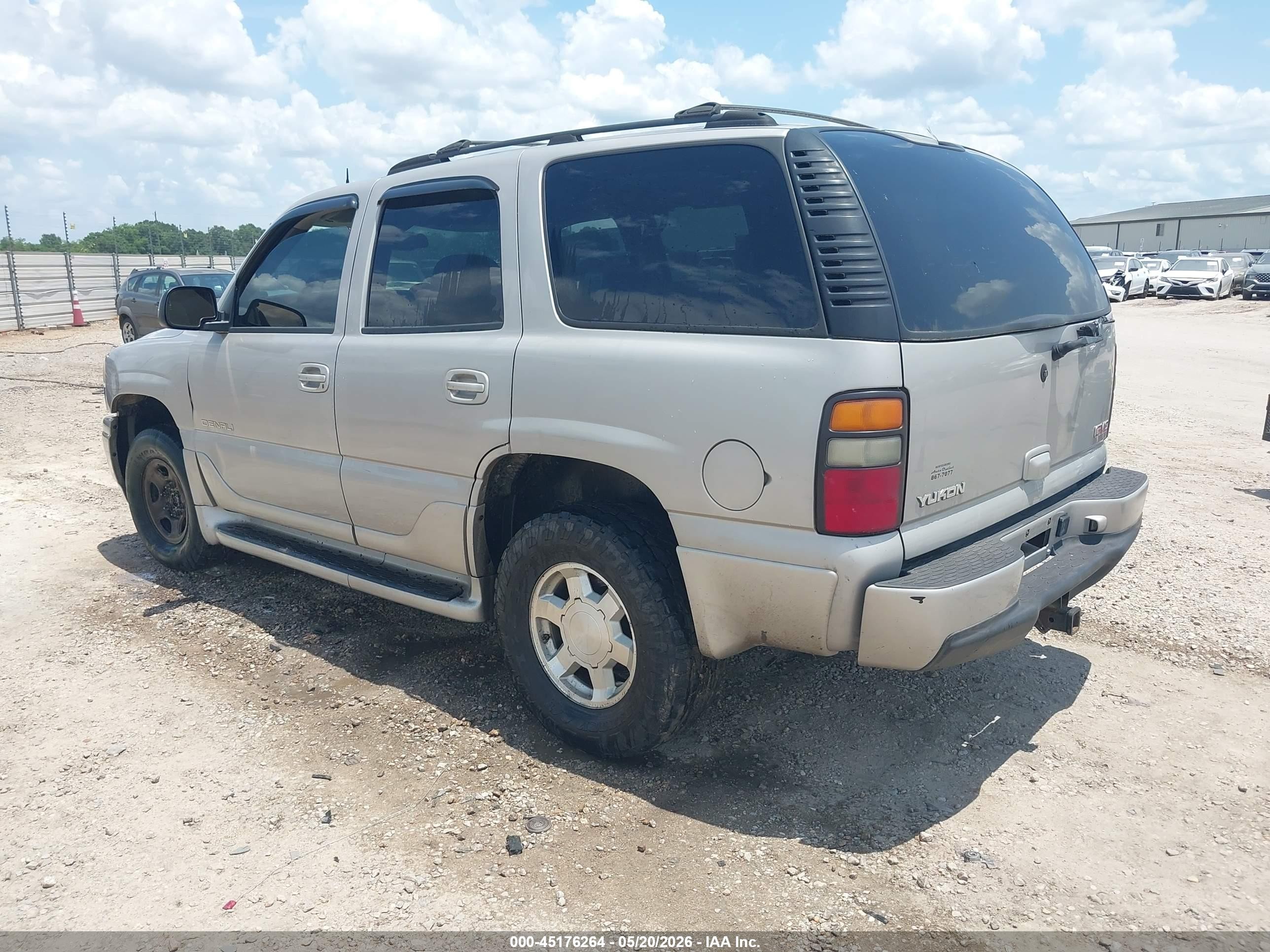 2004 Gmc Yukon Denali Champagne vin: 1GKEK63U64J266385