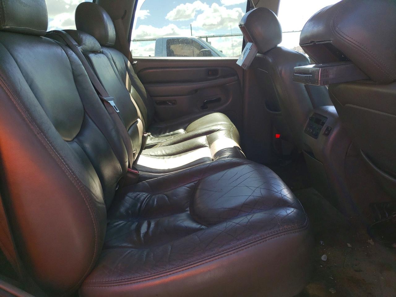 2005 Gmc Yukon Denali Gray vin: 1GKEK63U65J189471