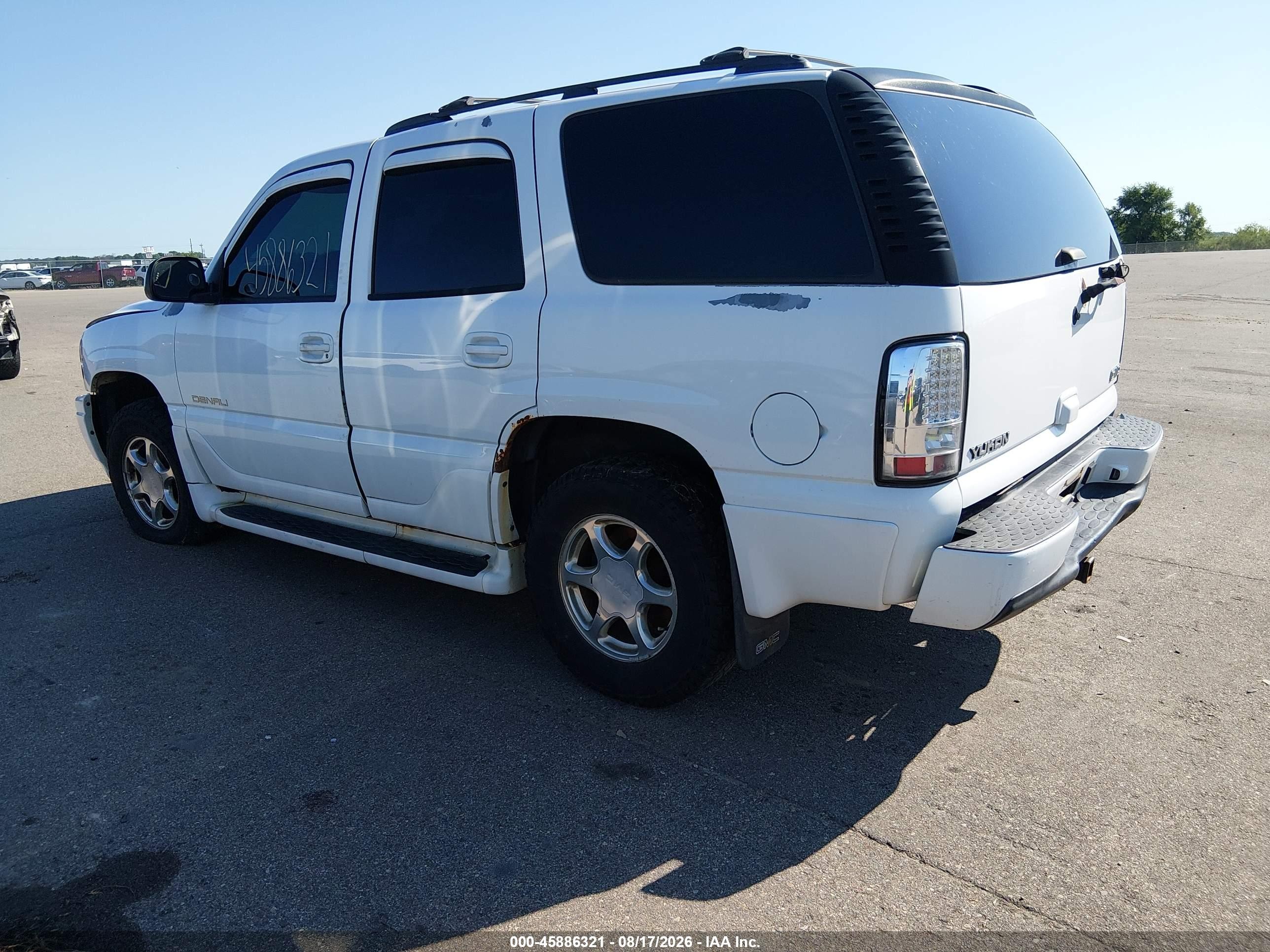2005 Gmc Yukon Denali White vin: 1GKEK63U65J239916