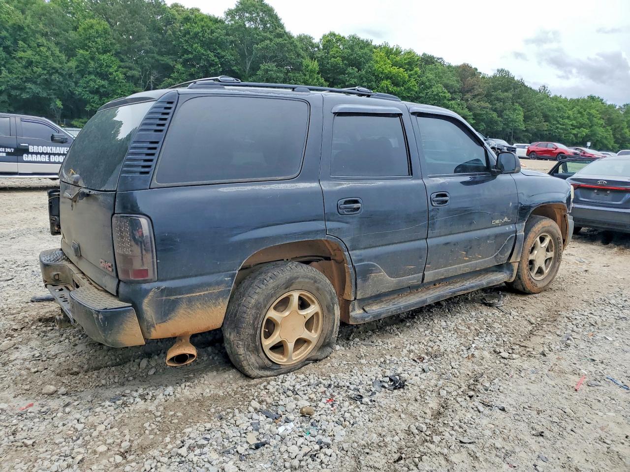 2002 Gmc Denali Black vin: 1GKEK63U72J320029