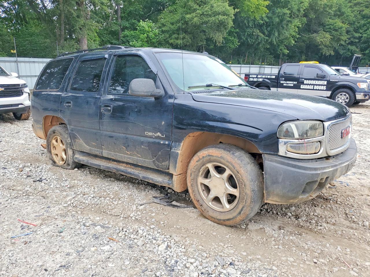 2002 Gmc Denali Black vin: 1GKEK63U72J320029